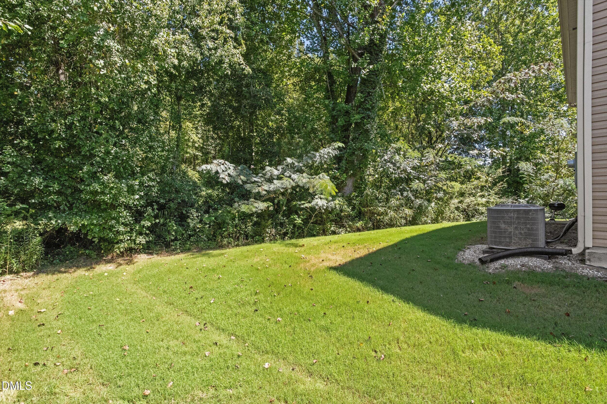 203 Glen Meadow Drive Property Photo 4