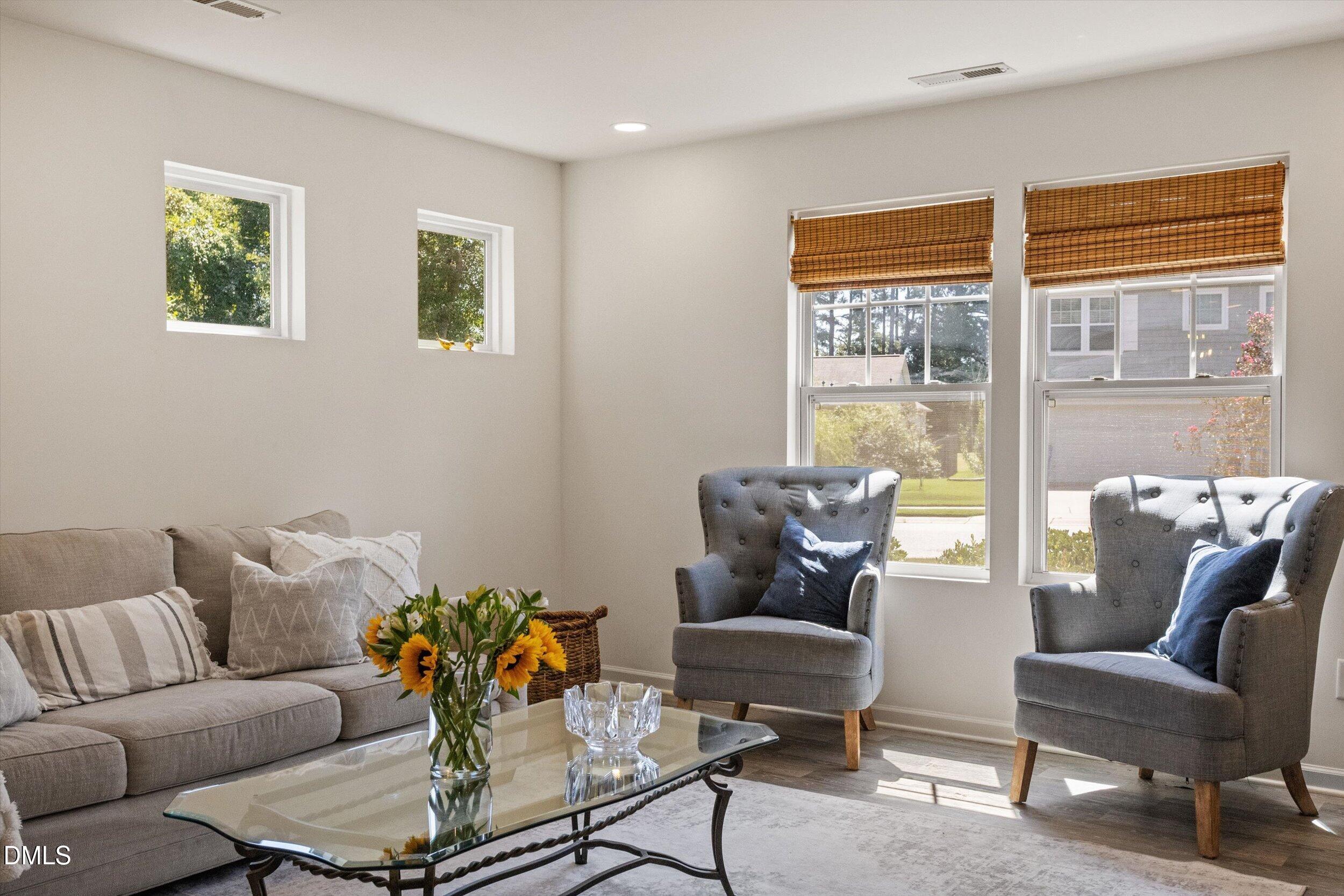 203 Glen Meadow Drive Property Photo 8