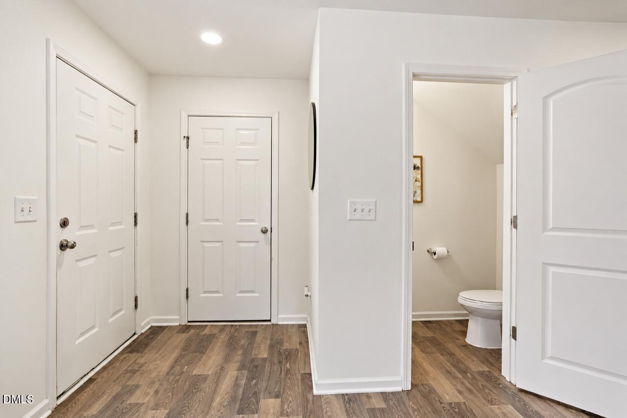 203 Glen Meadow Drive Property Photo 15