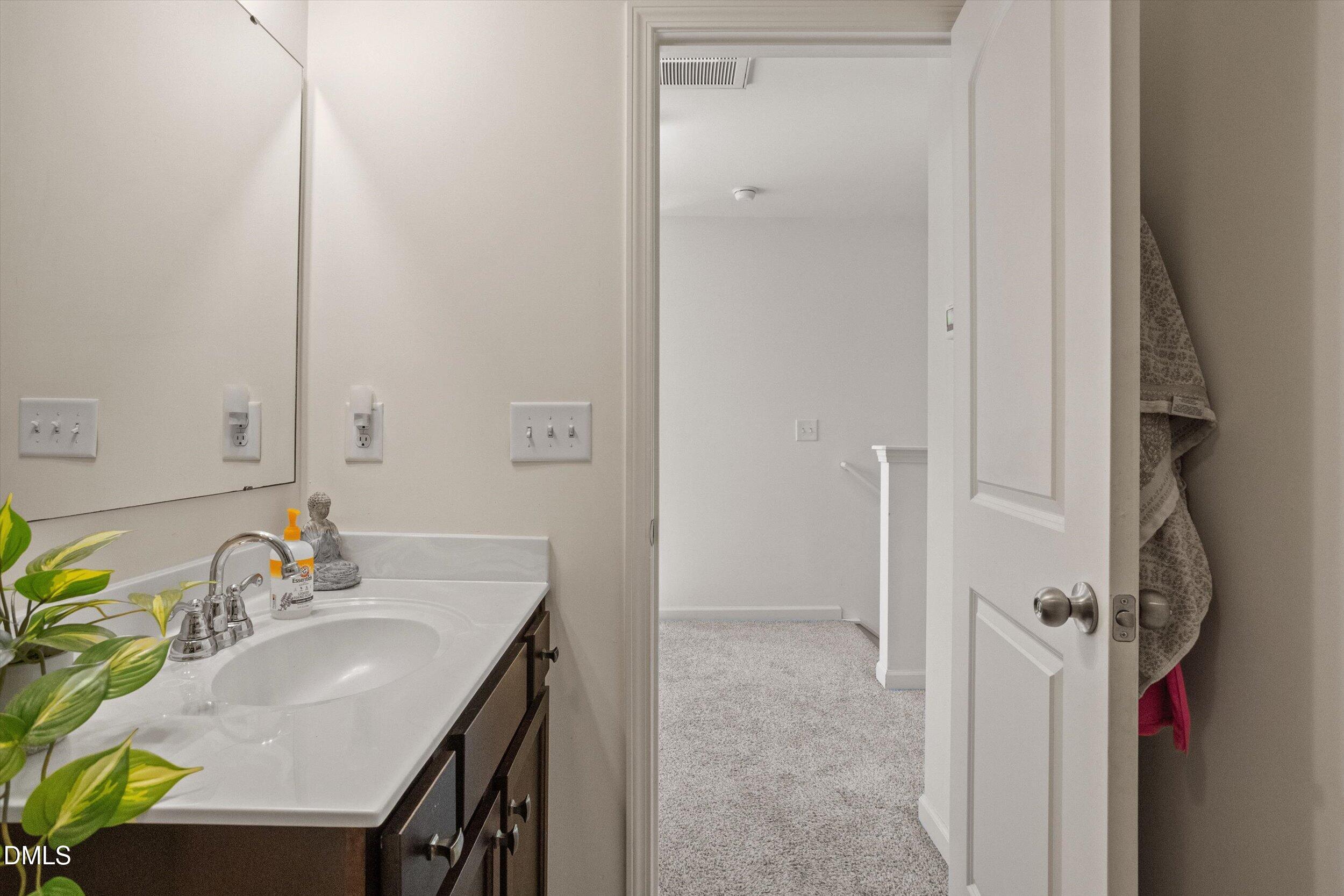 203 Glen Meadow Drive Property Photo 22
