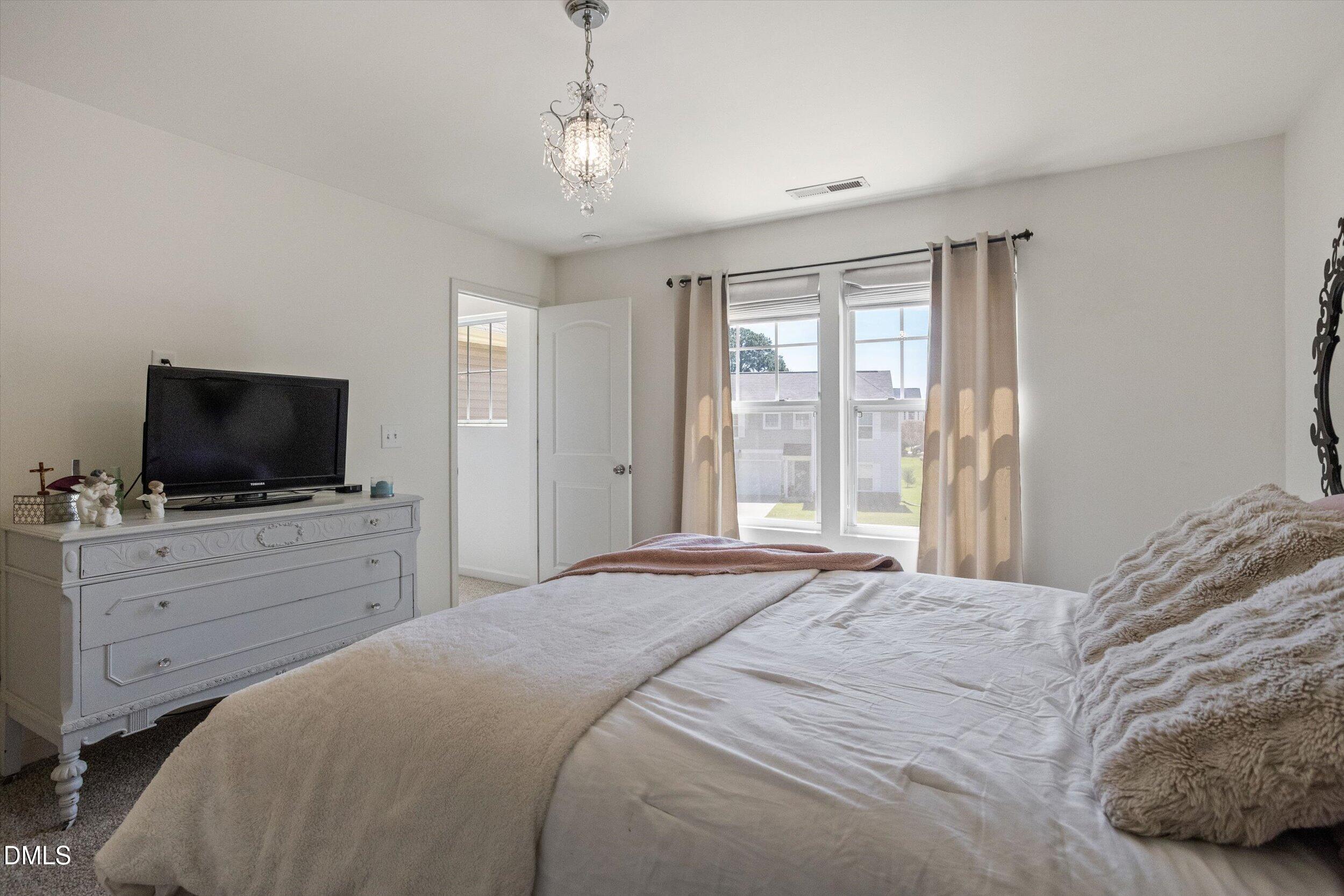203 Glen Meadow Drive Property Photo 26