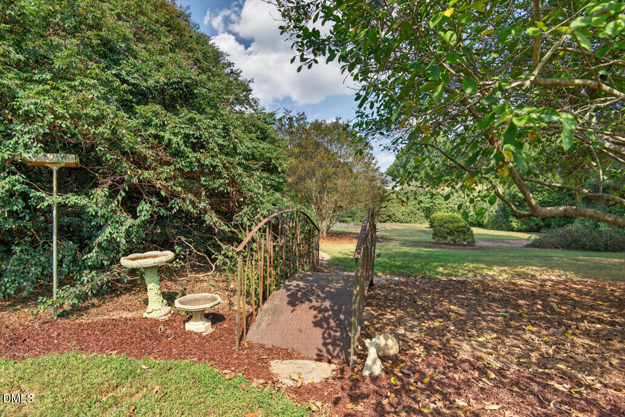 2549 Whippletree Drive Property Photo 32