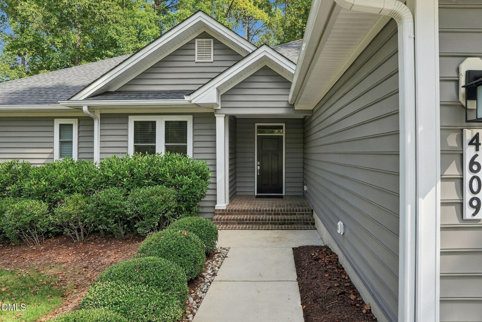 4609 Montgomery Property Photo 1