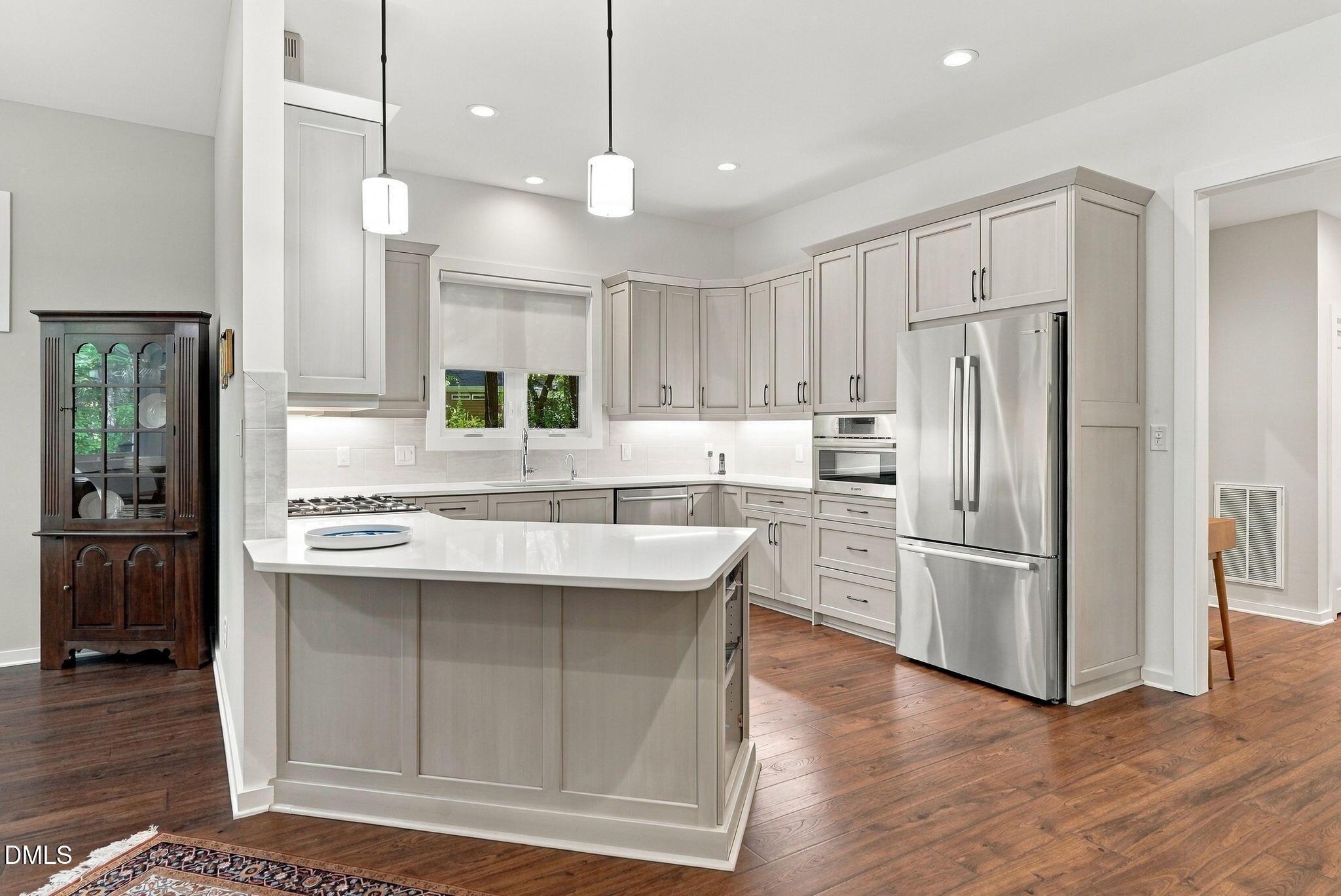 4609 Montgomery Property Photo 13