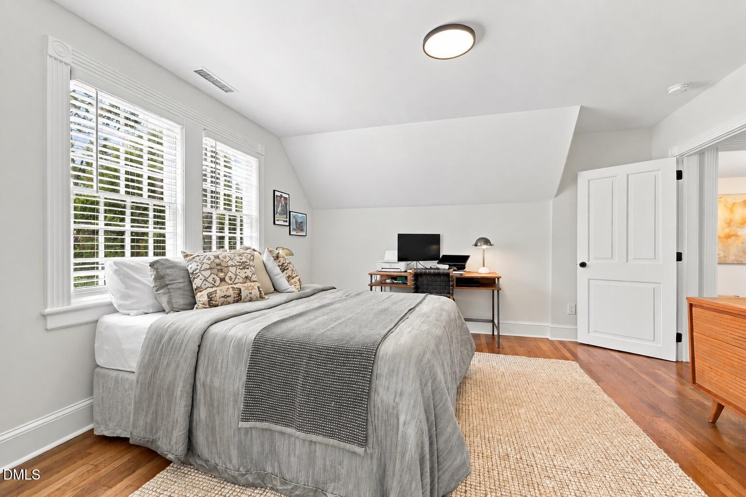 1632 University Drive Property Photo 38