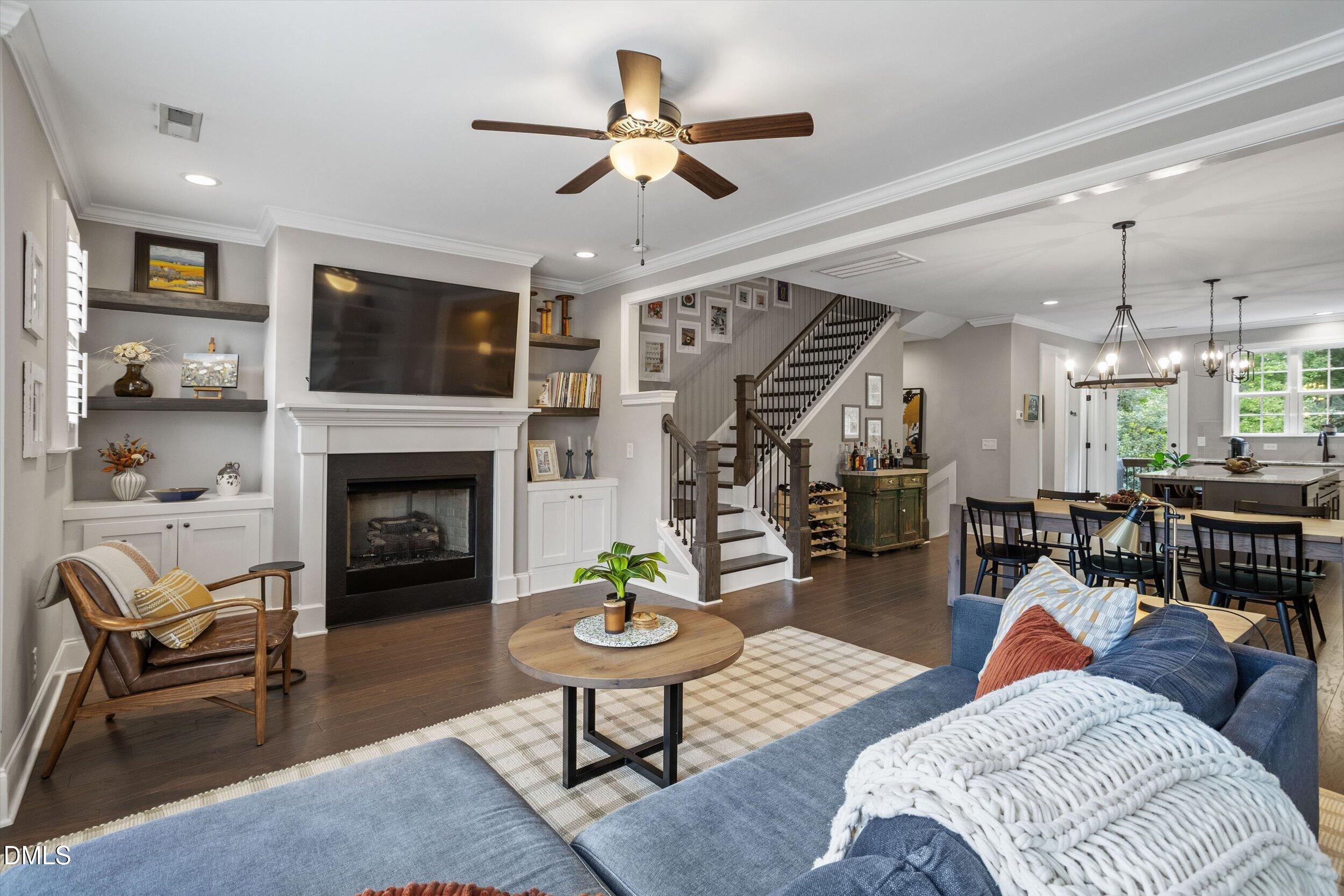 1607 Wooster Street Property Photo 3