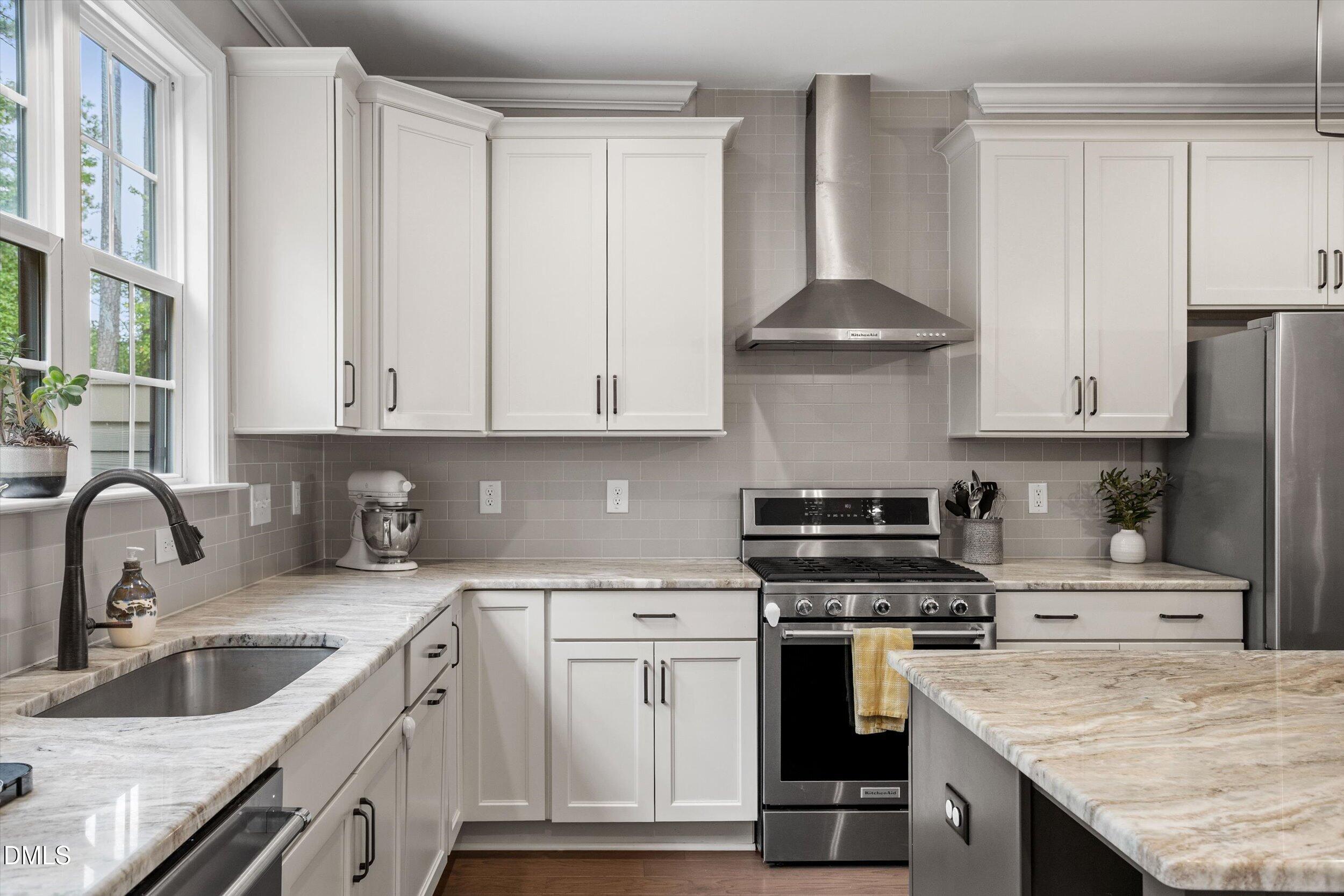 1607 Wooster Street Property Photo 4