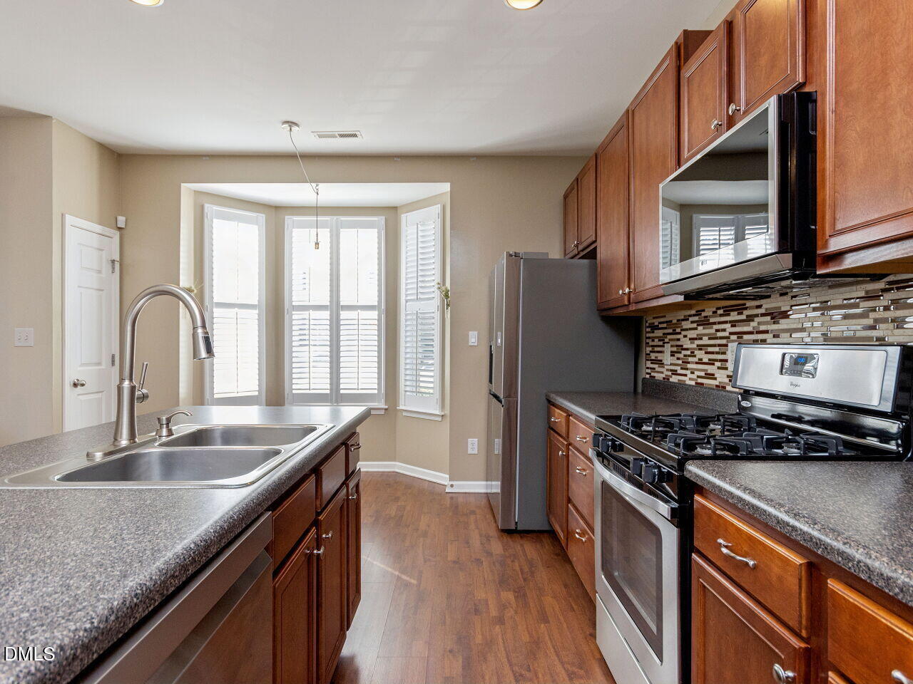 8450 Central Drive Property Photo 3