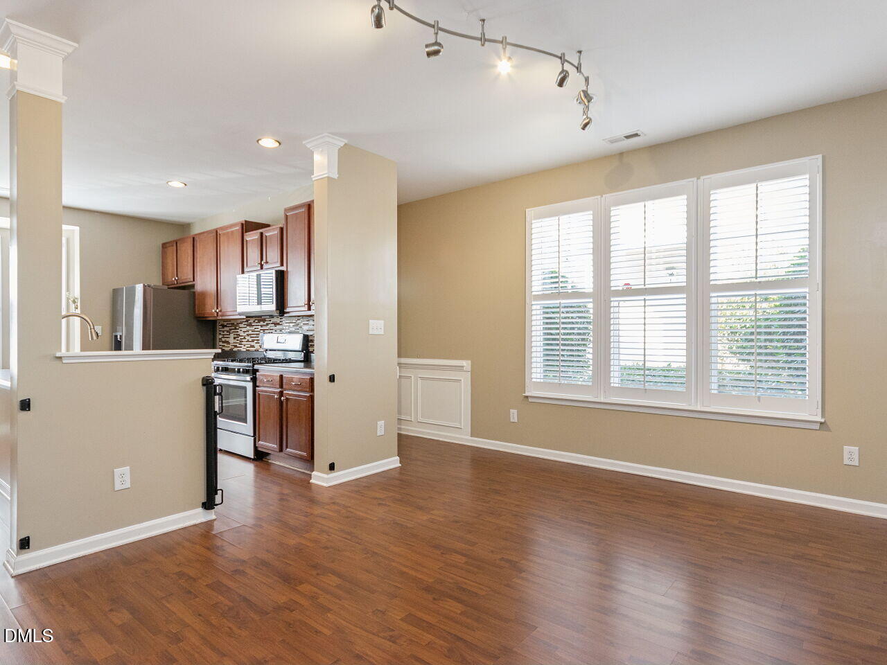 8450 Central Drive Property Photo 6