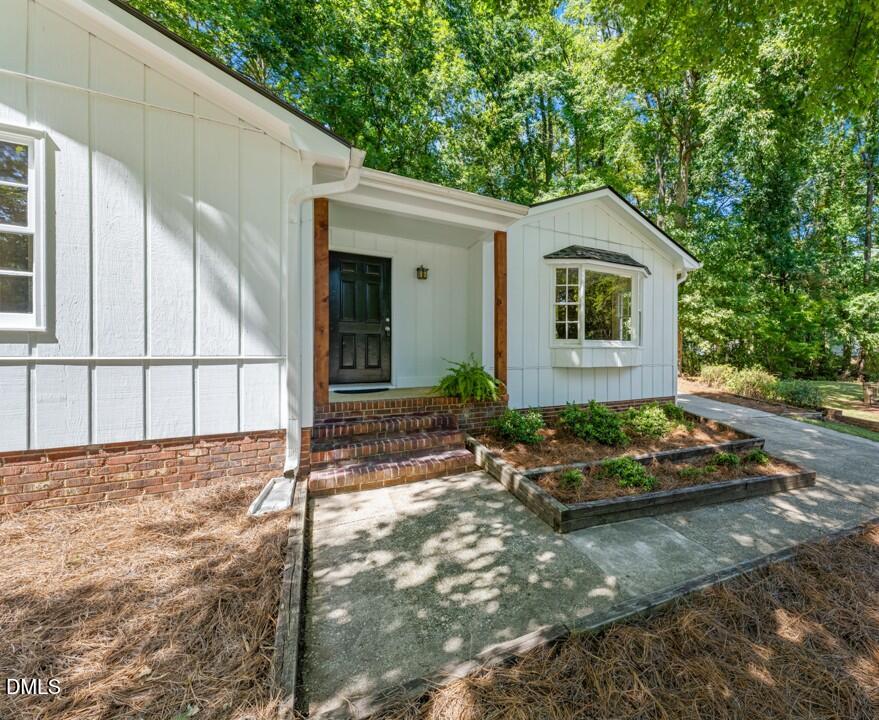 106 Munnsee Court Property Photo 2