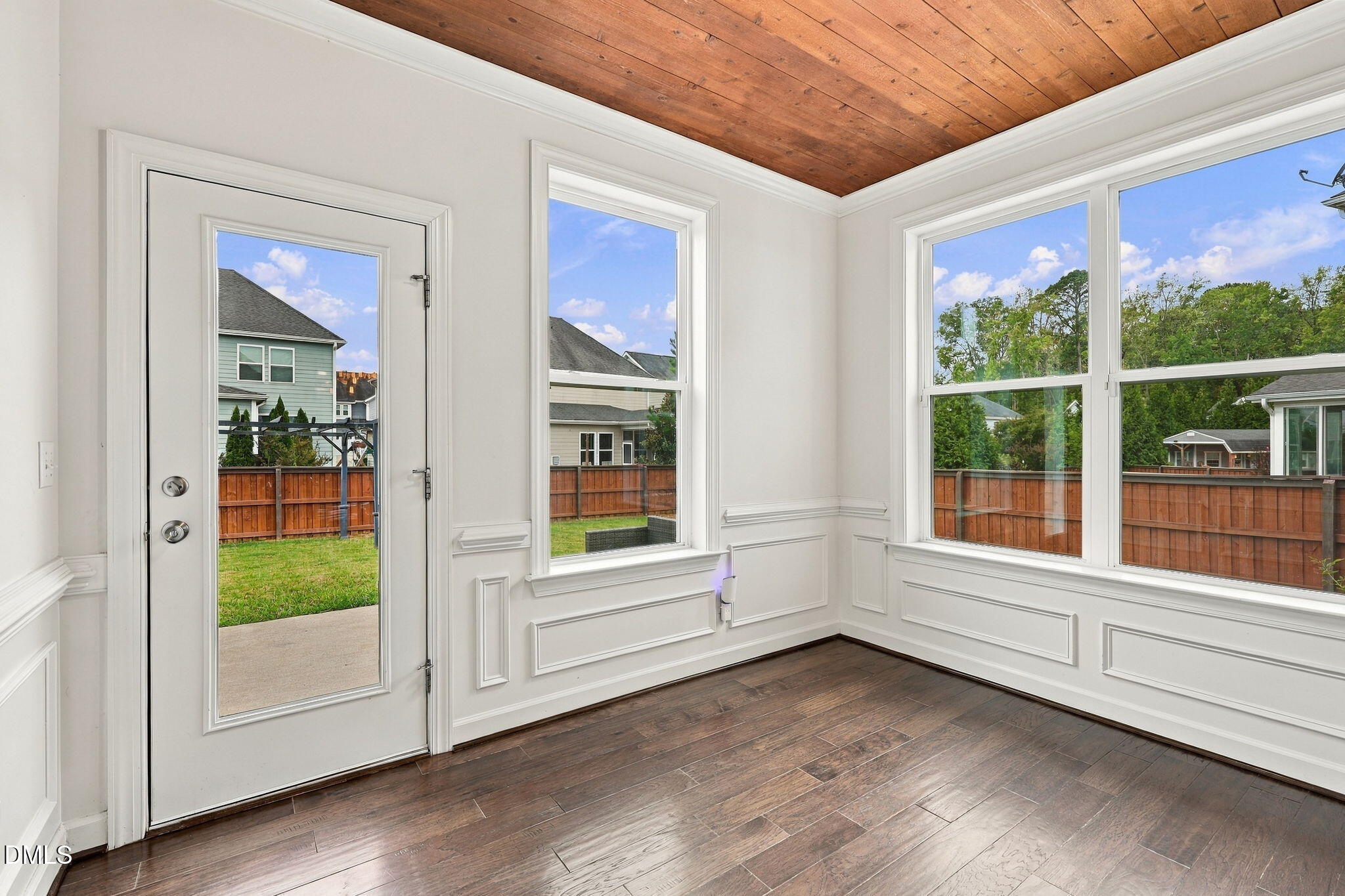 2025 Ginseng Lane Property Photo 18