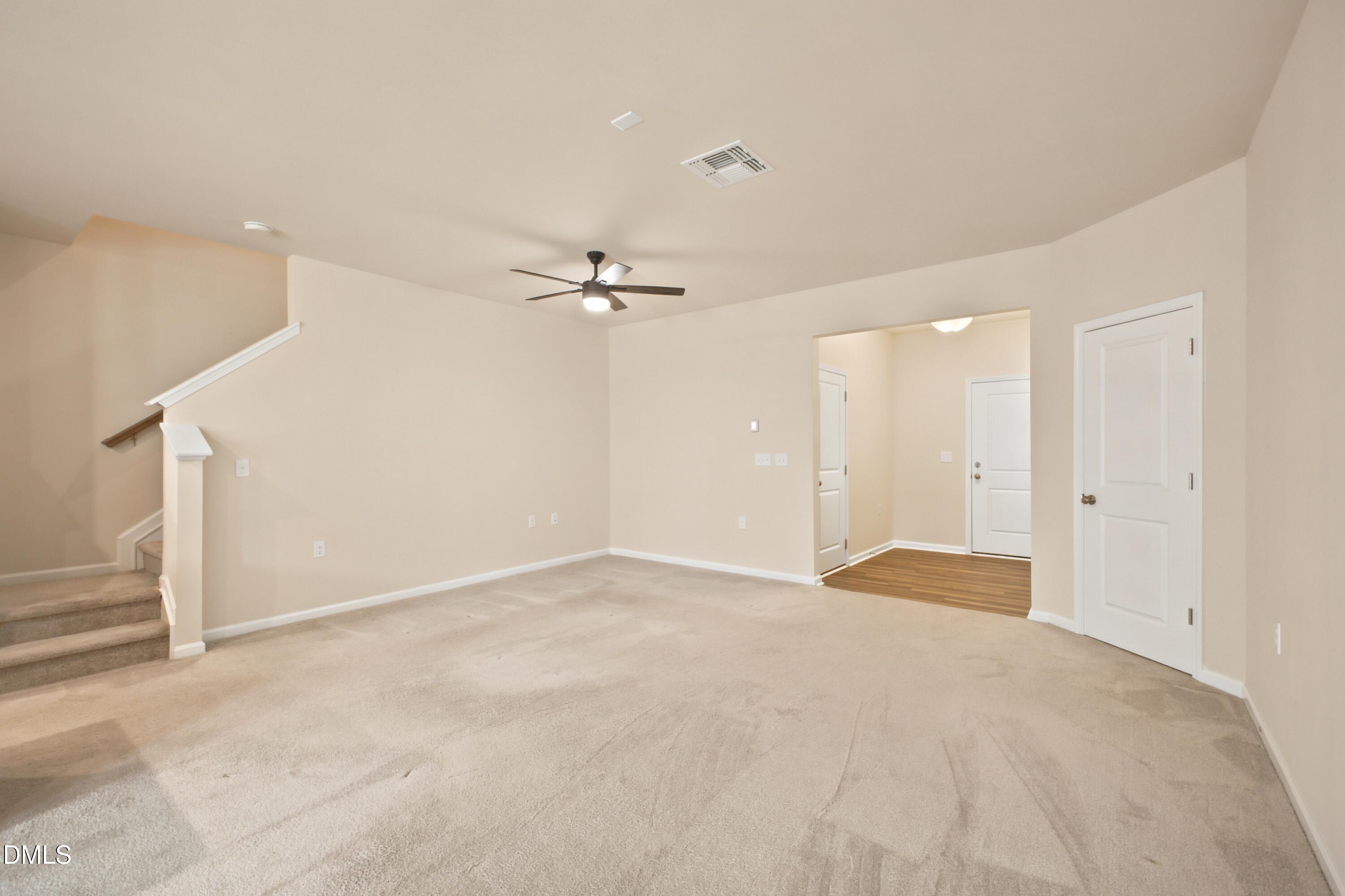 871 Mckenzie Park Terrace Property Photo 7