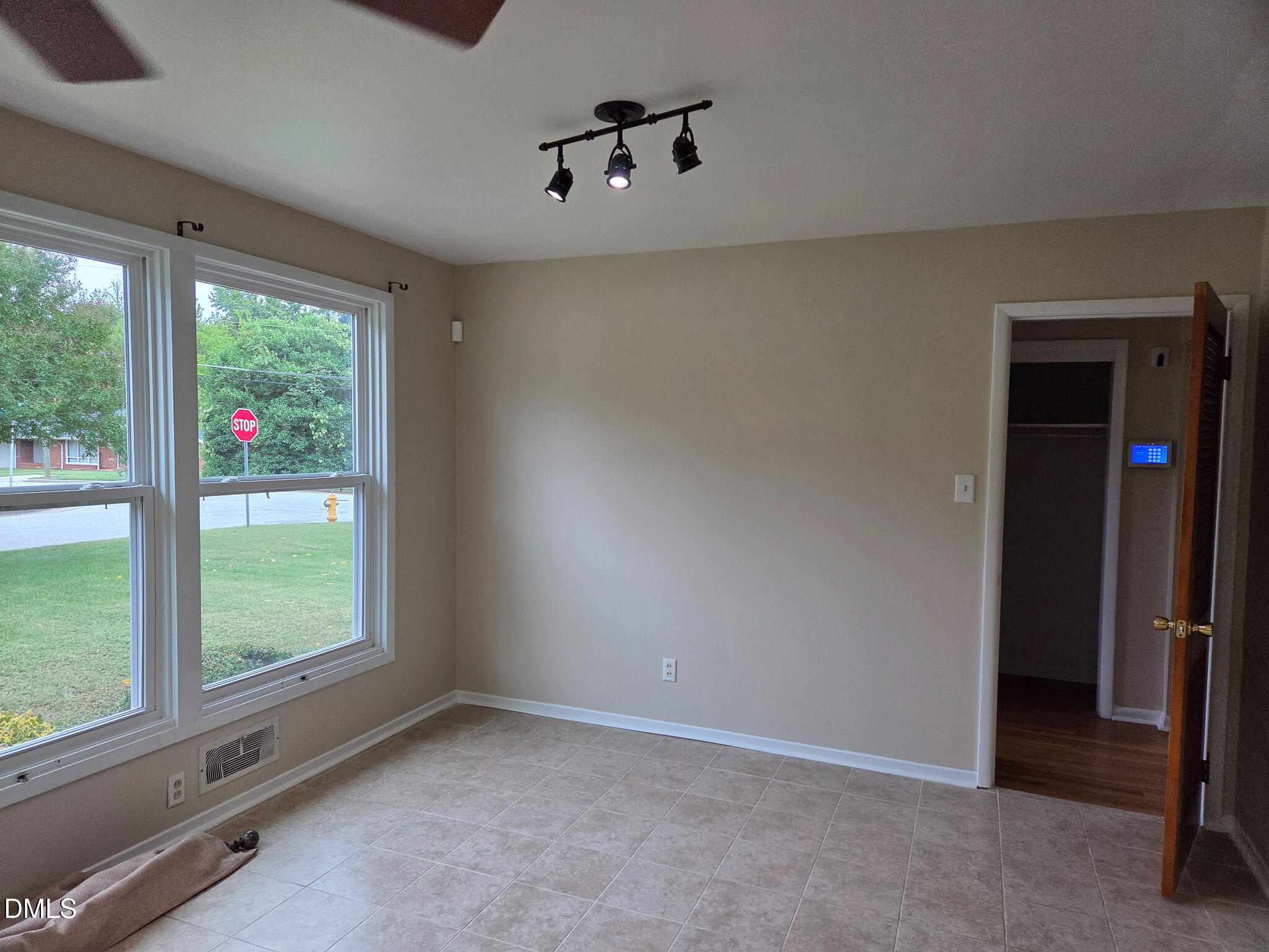 1501 Tierney Circle Property Photo 7