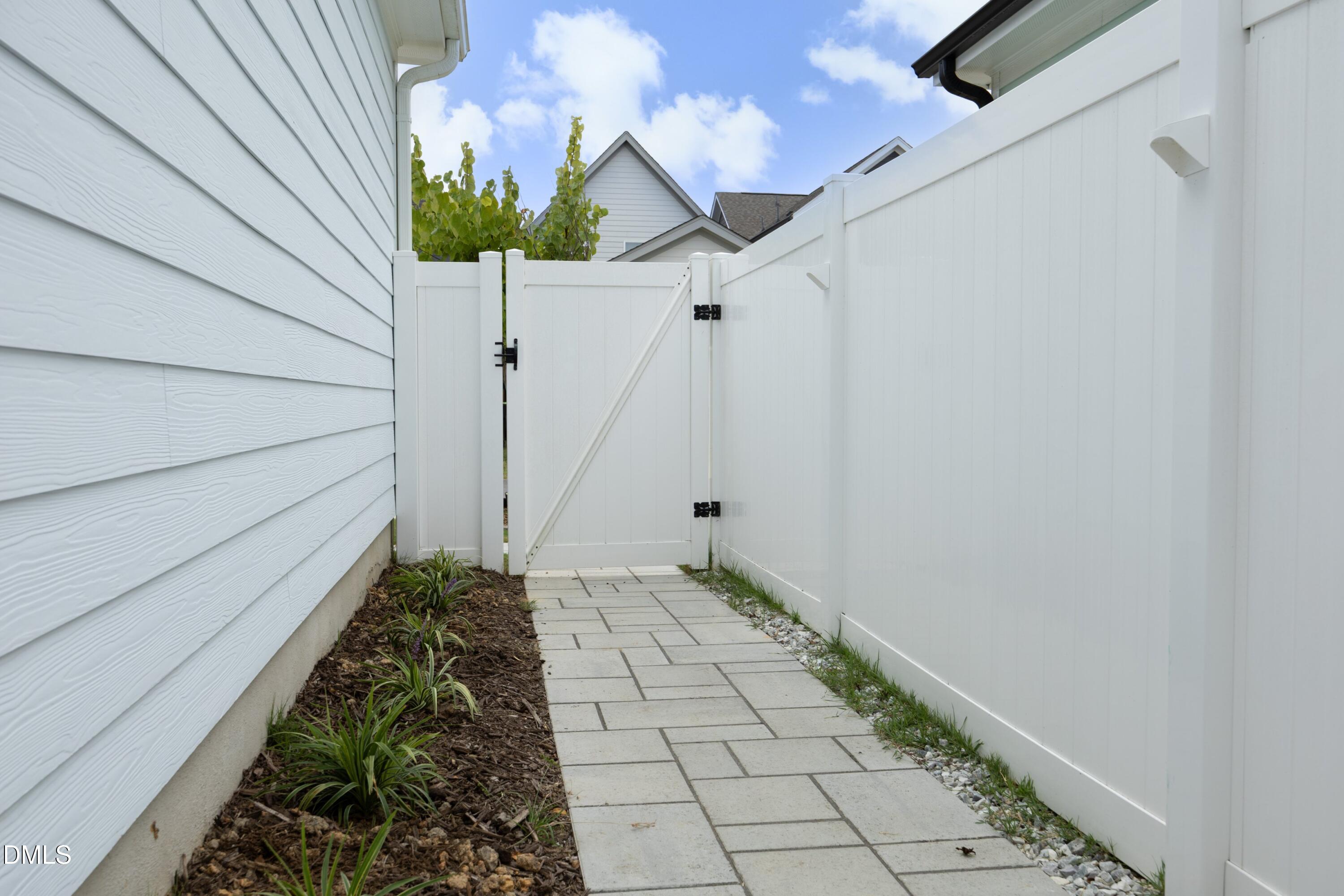 1611 Sandy Prairie Drive Property Photo 48