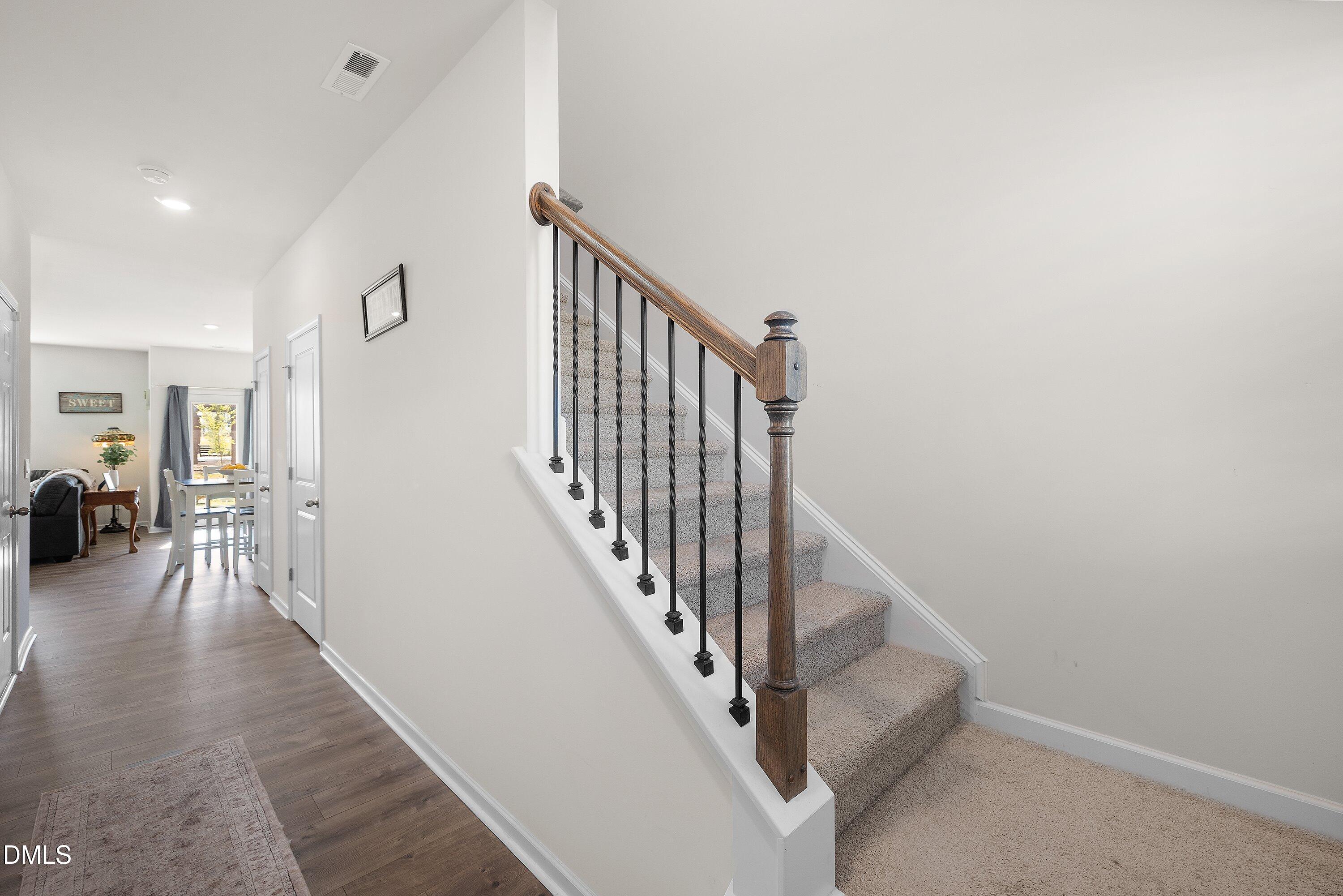 544 Belgian Red Way Property Photo 3