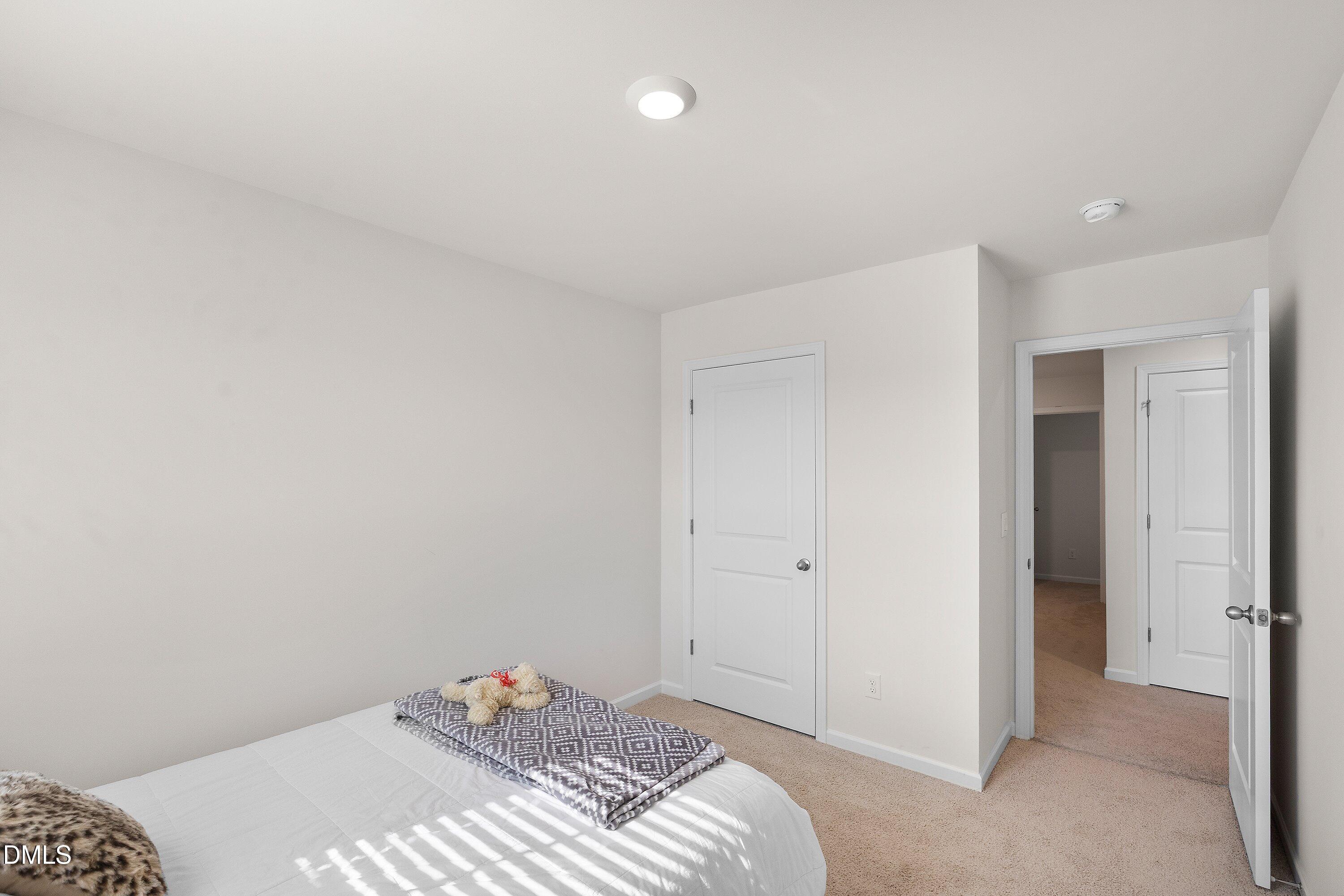 544 Belgian Red Way Property Photo 19