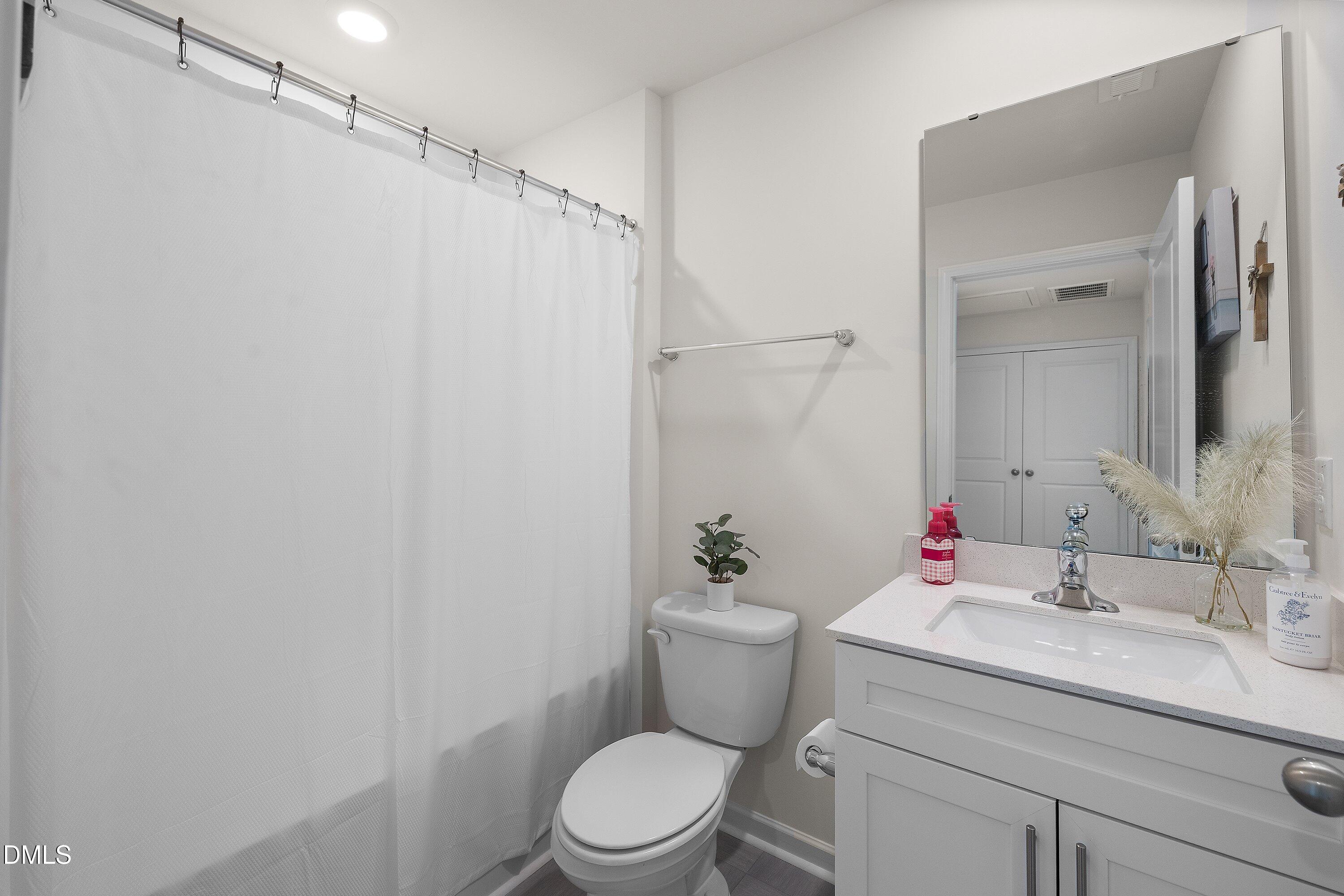544 Belgian Red Way Property Photo 20