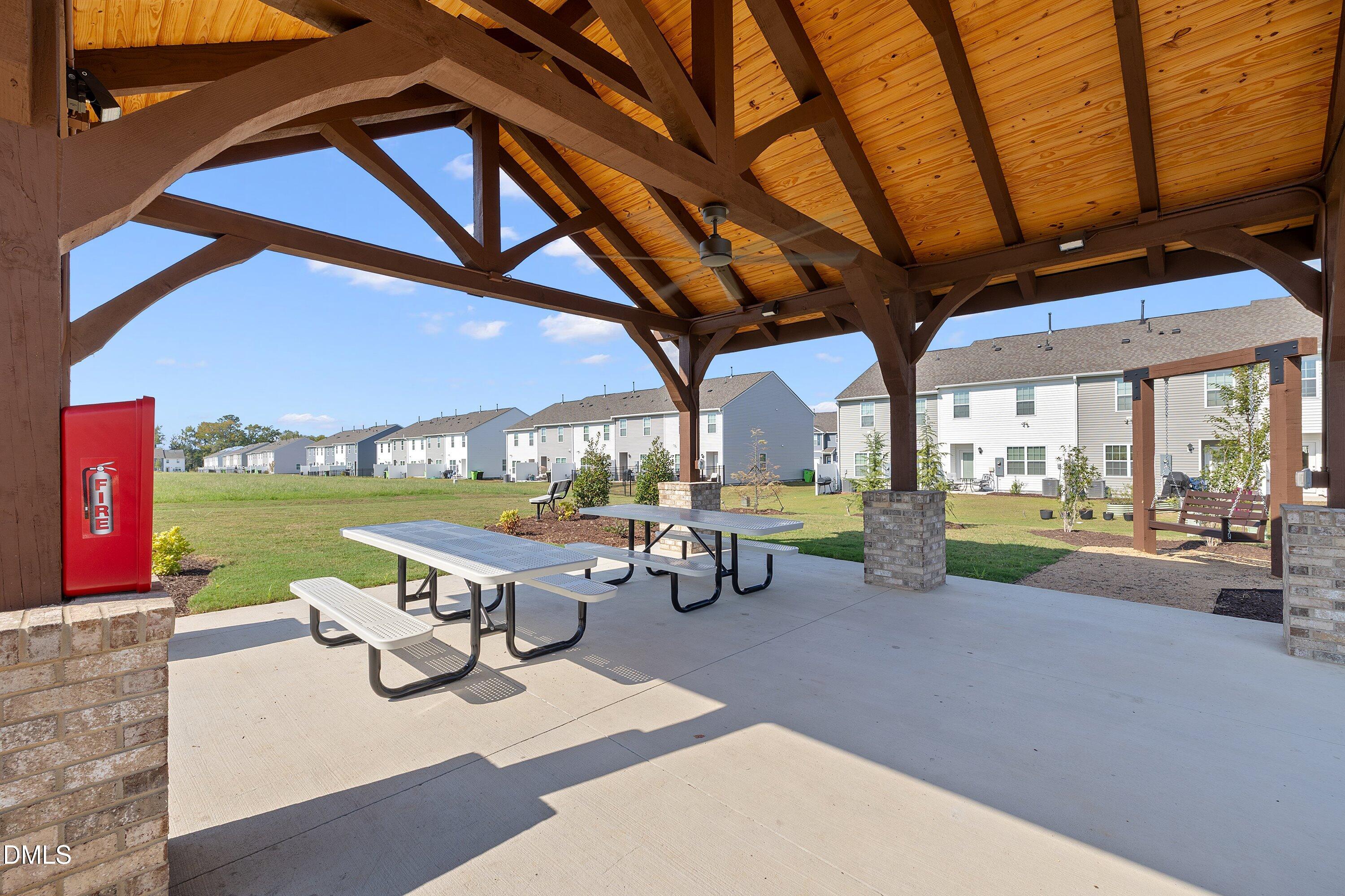 544 Belgian Red Way Property Photo 29