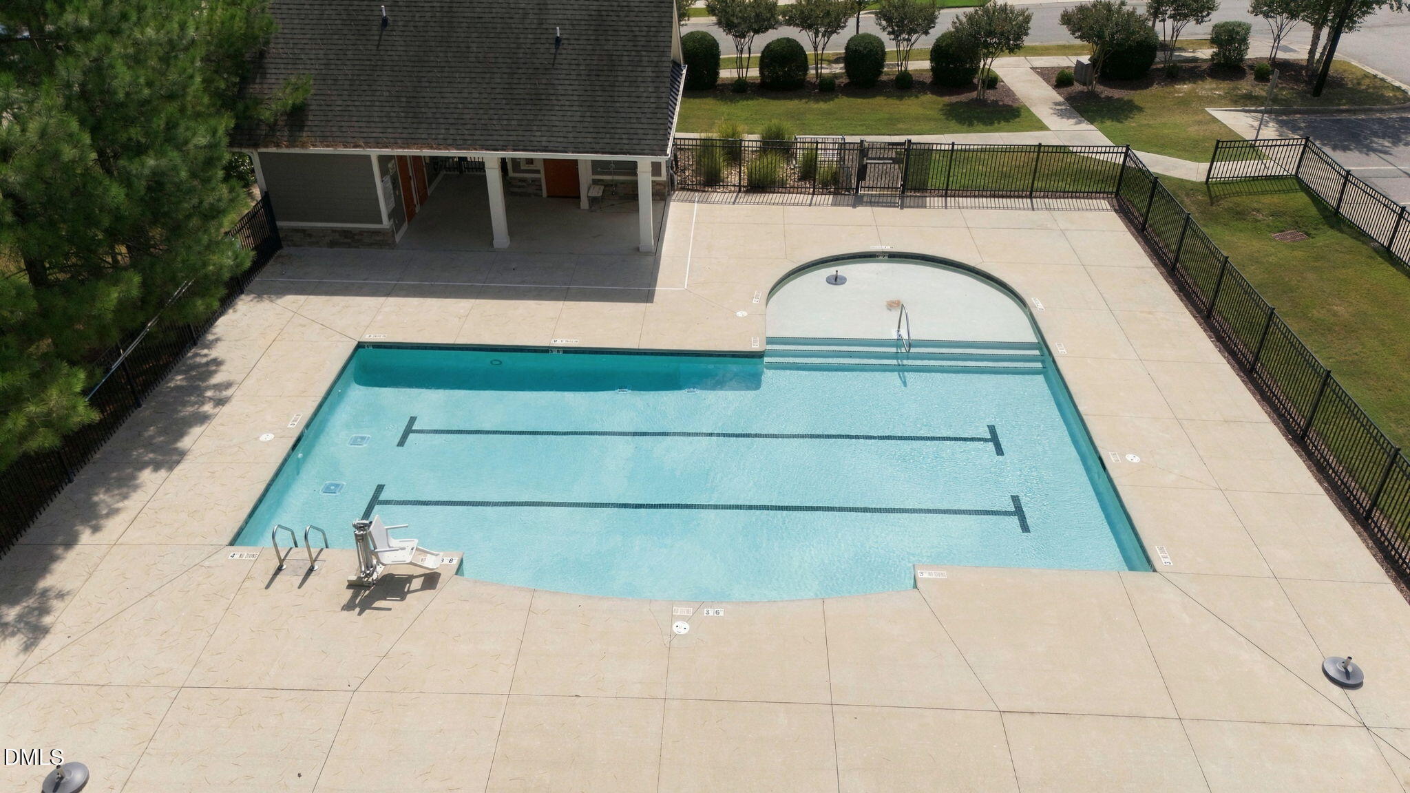 424 Kings Glen Way Property Photo 44
