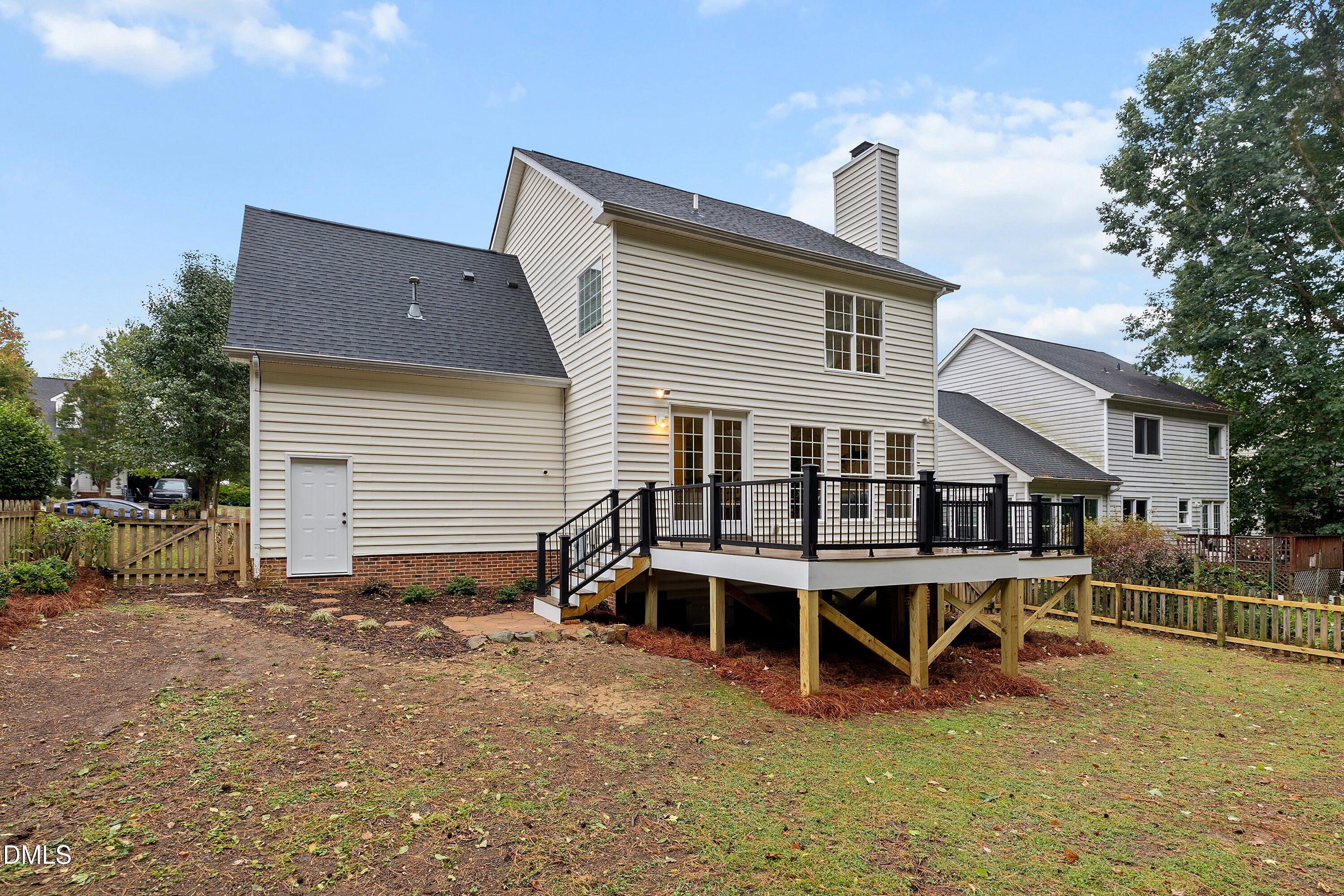 711 Midsummer Lane Property Photo 1
