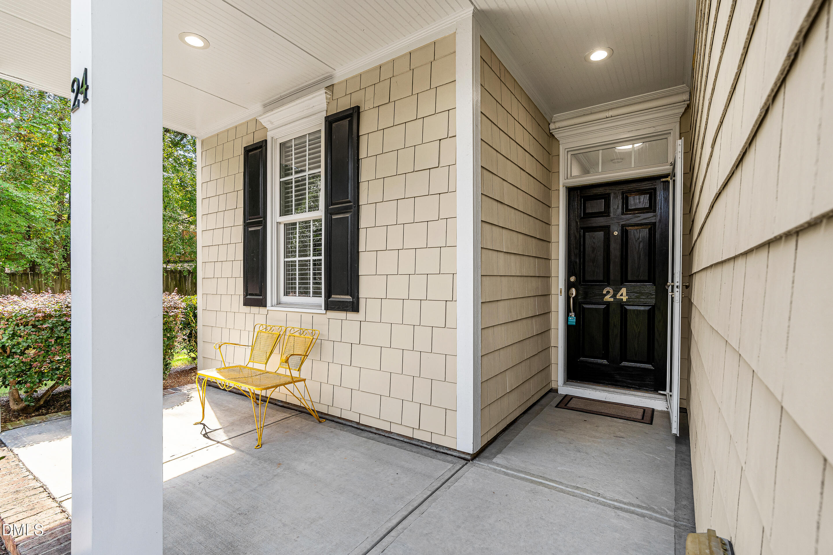 5515 S Roxboro Street Property Photo 5