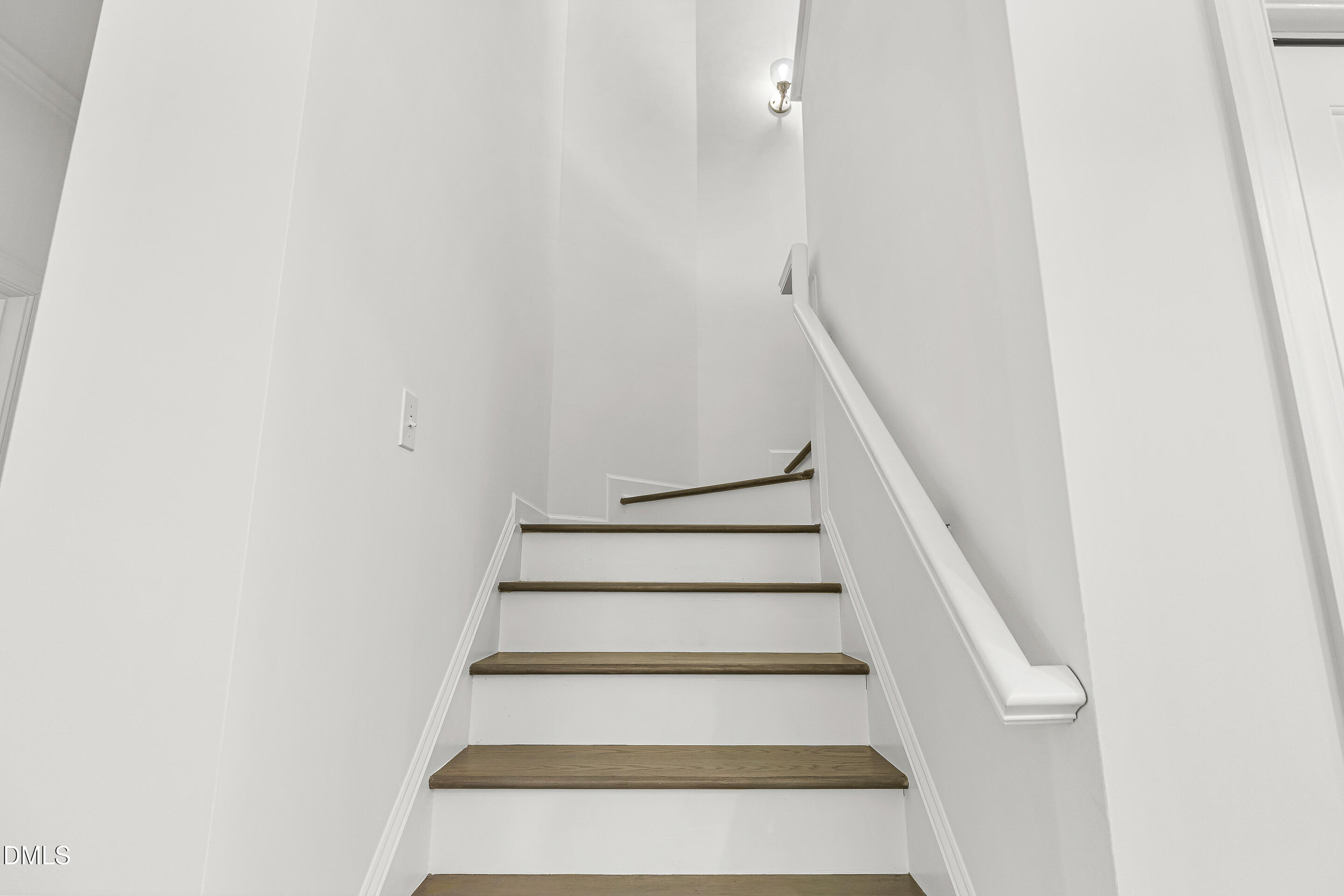 5515 S Roxboro Street Property Photo 29
