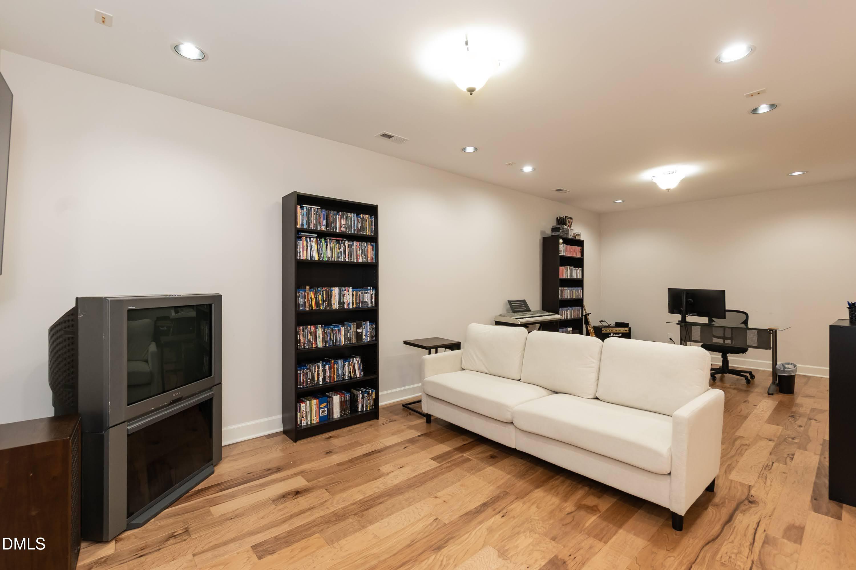1403 Medici Court Property Photo 34