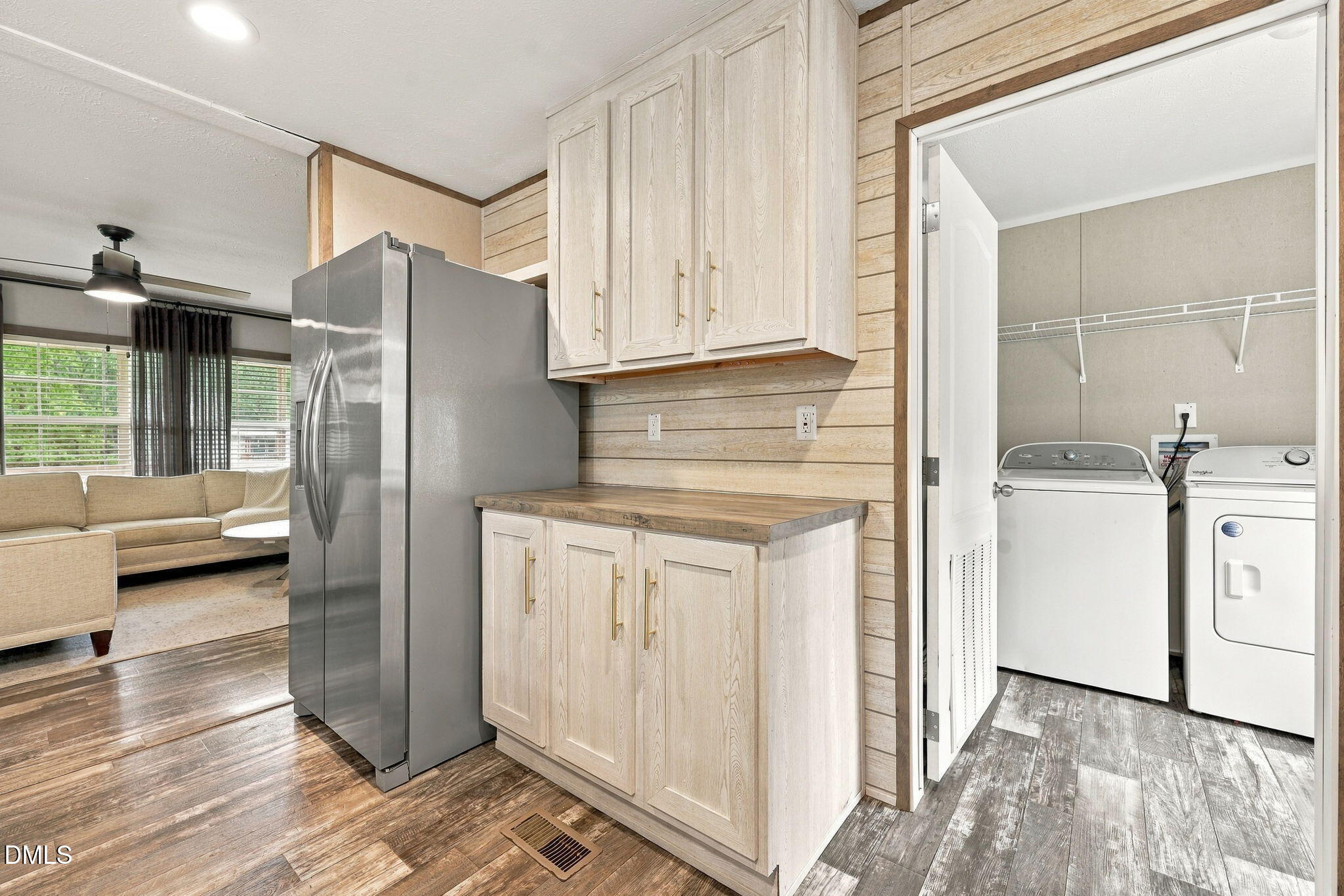 6629 Woodlawn Drive Property Photo 11