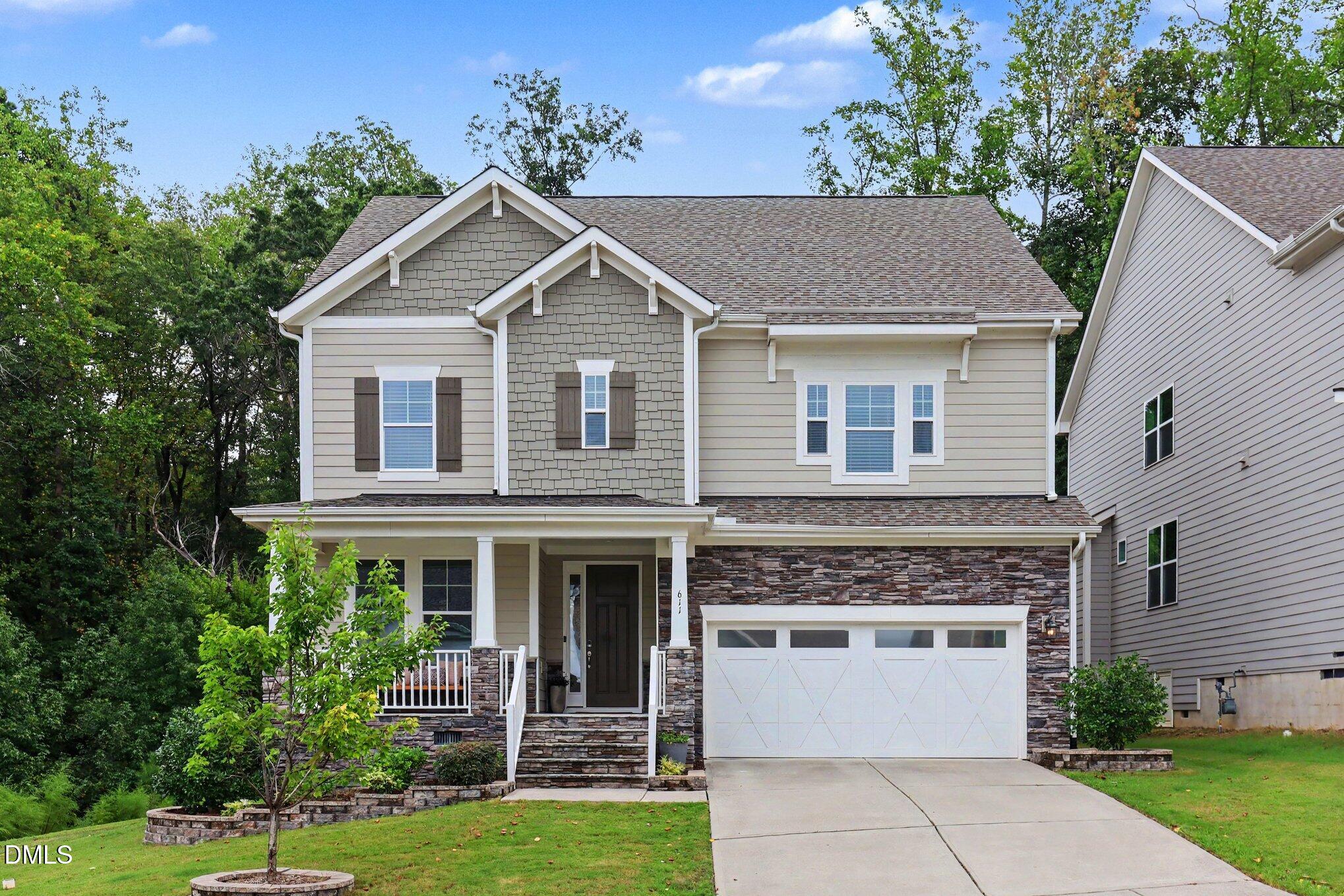611 Vine Pond Court Property Photo 1