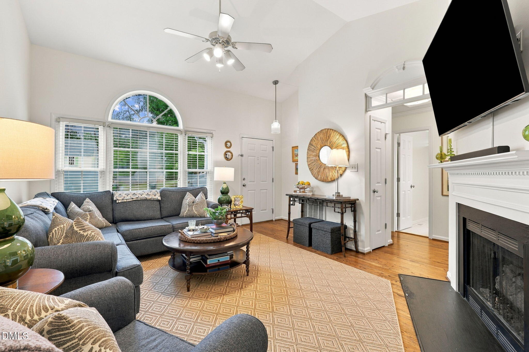 5916 Royal Coach Court Property Photo 2