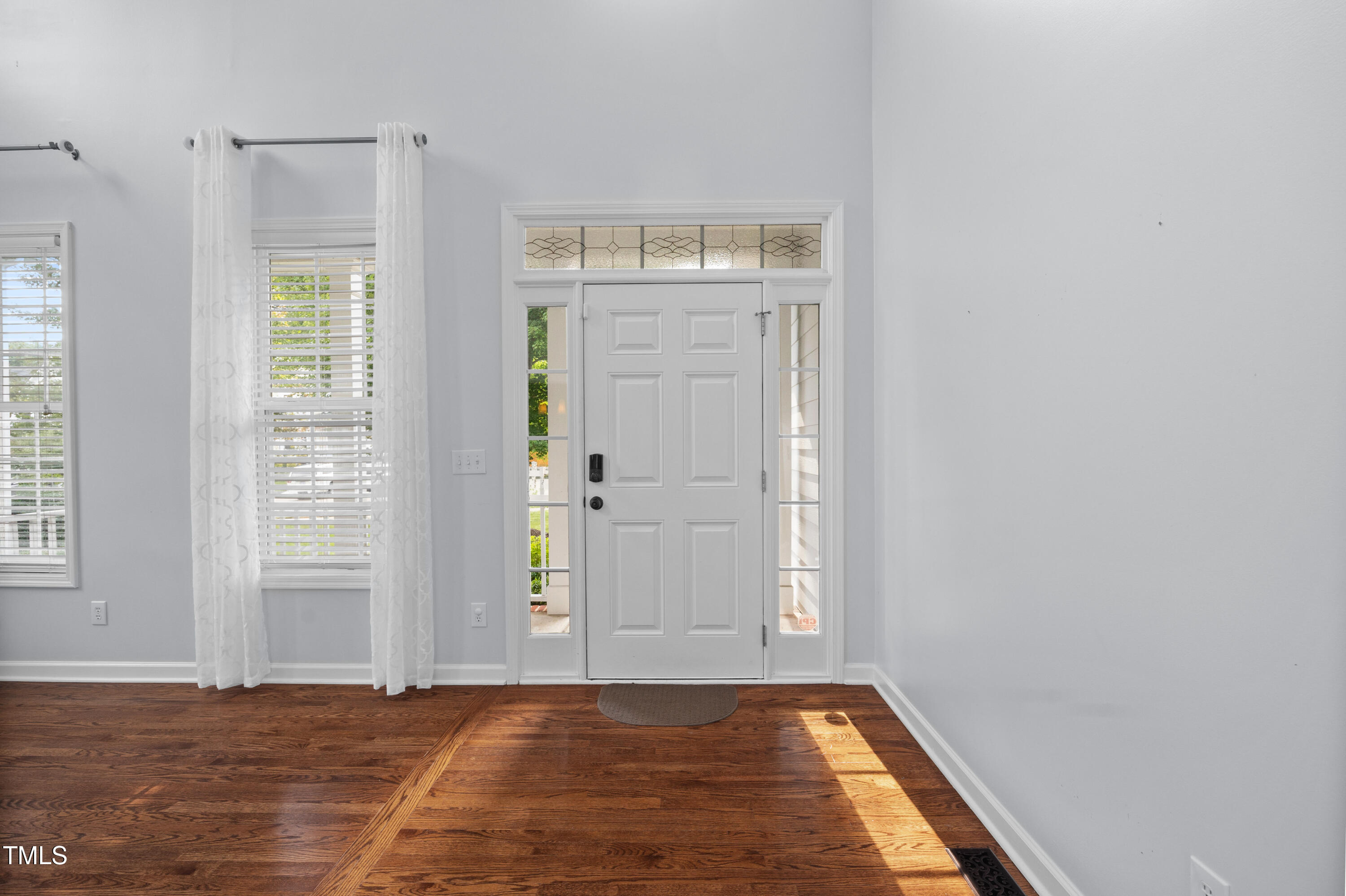 2813 Carriage Meadows Drive Property Photo 9