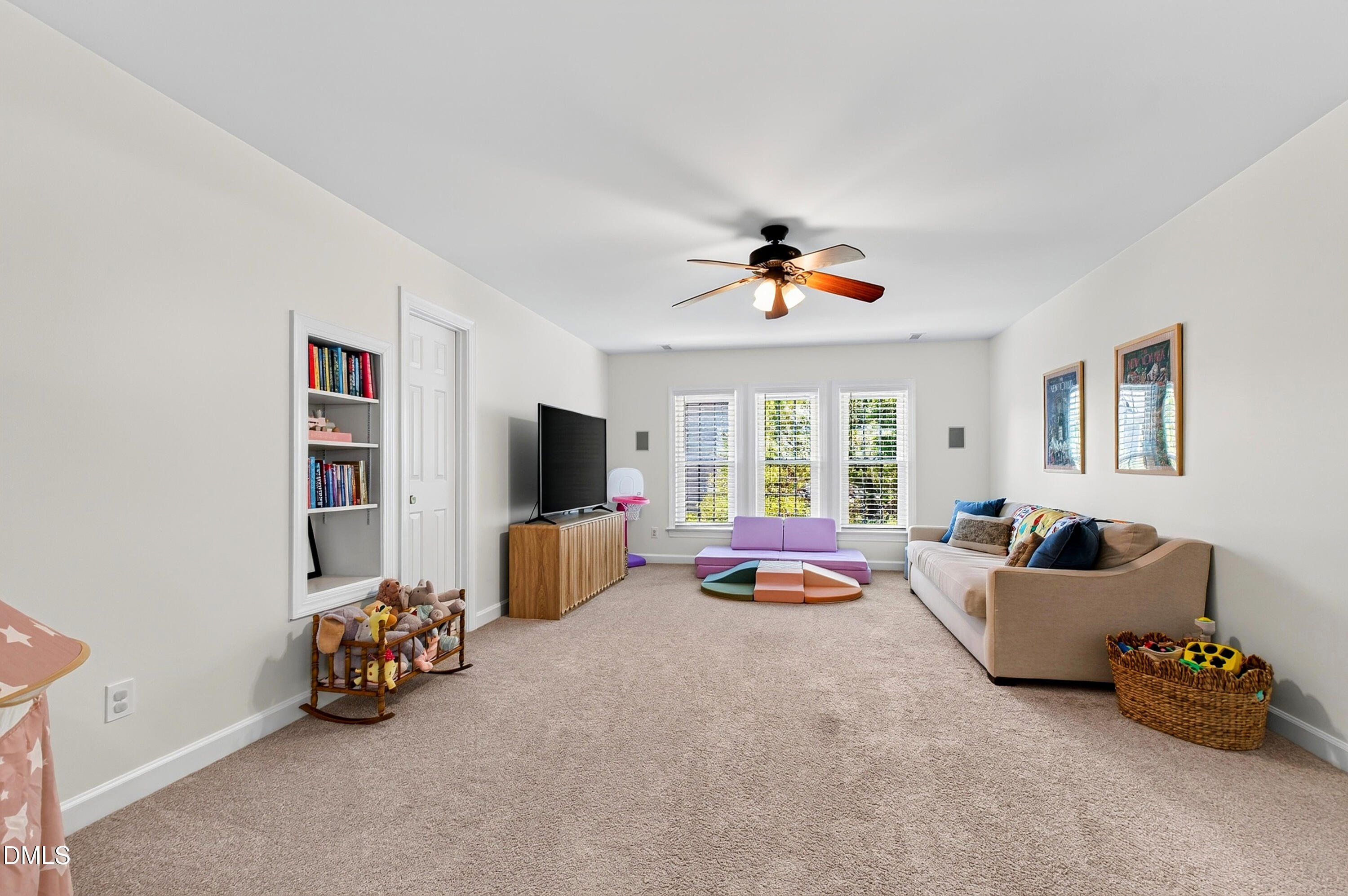 100 Leblanc Court Property Photo 28