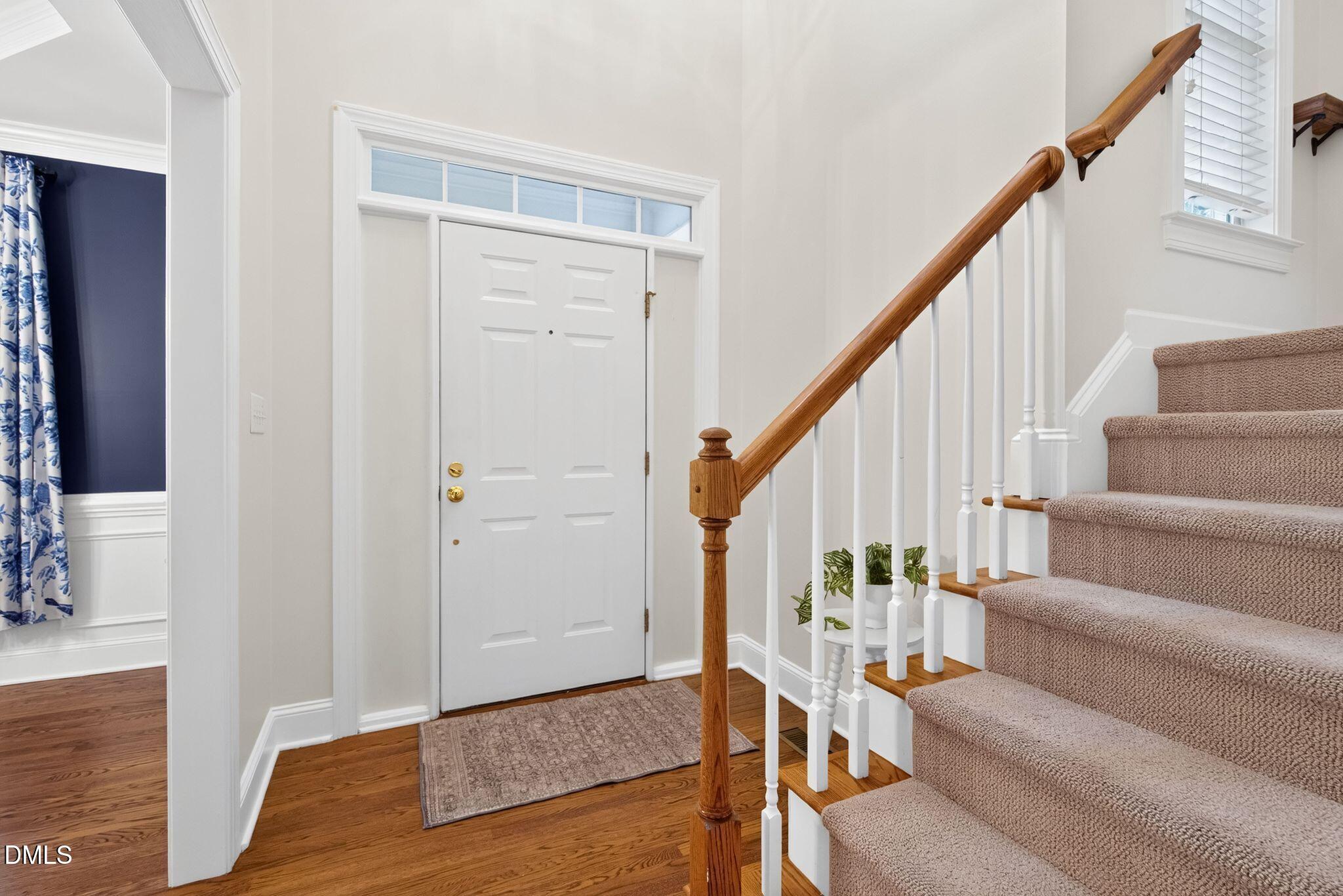 2909 Whitehart Lane Property Photo 3