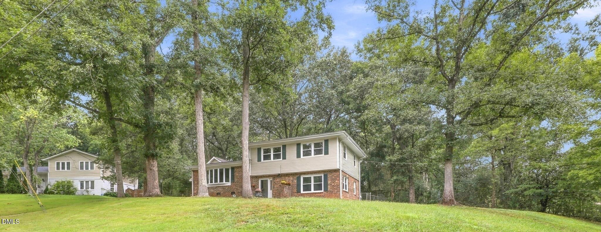 118 Radcliff Circle Property Photo 4