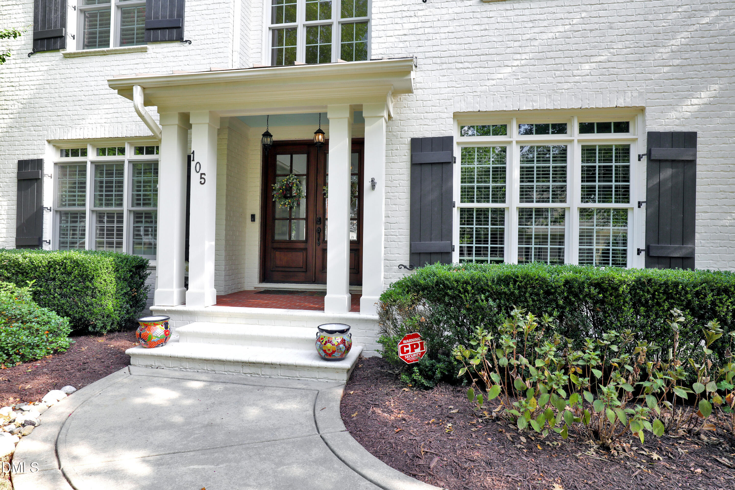 105 Wassaw Court Property Photo 6