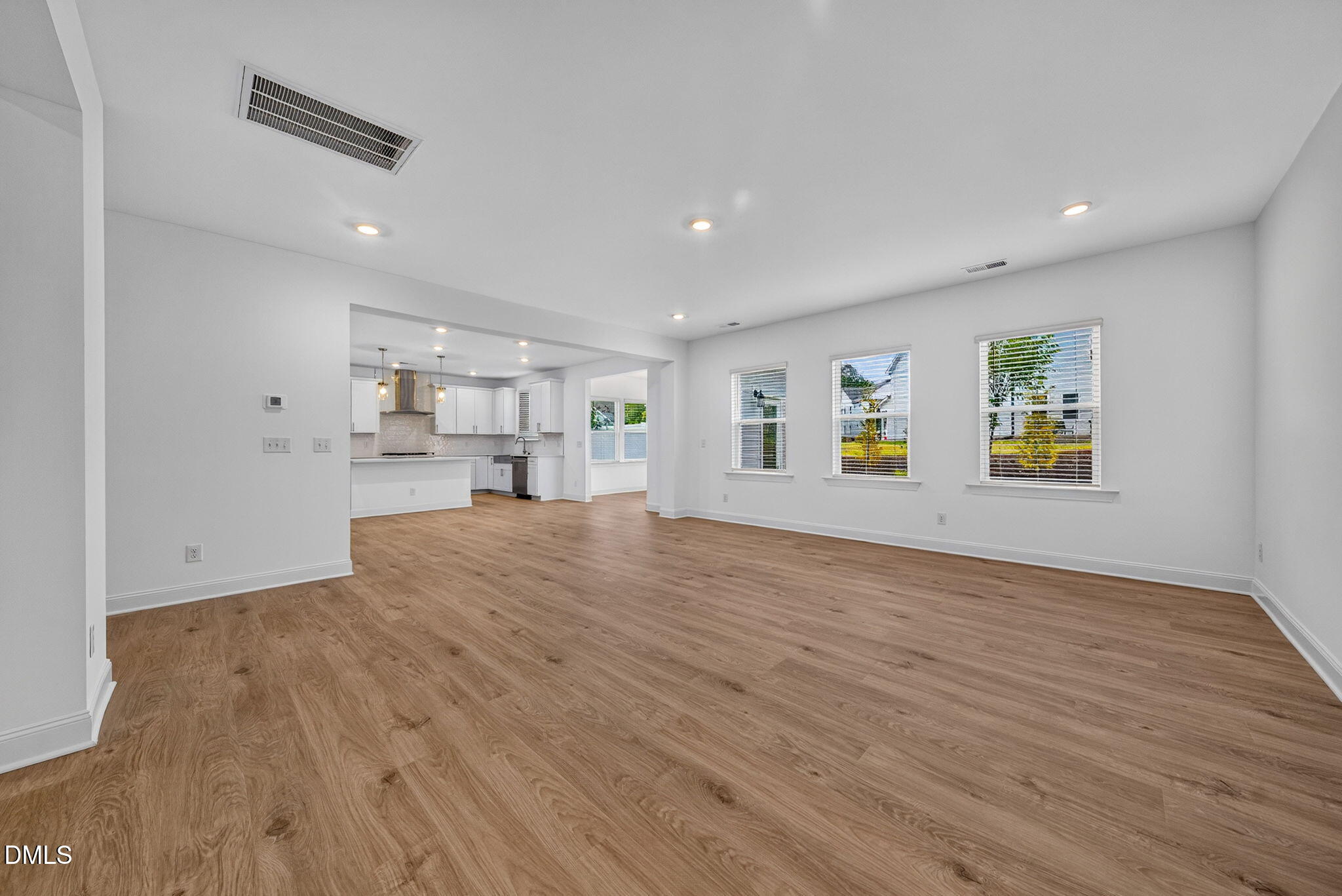 143 Rivulet Court Property Photo 4