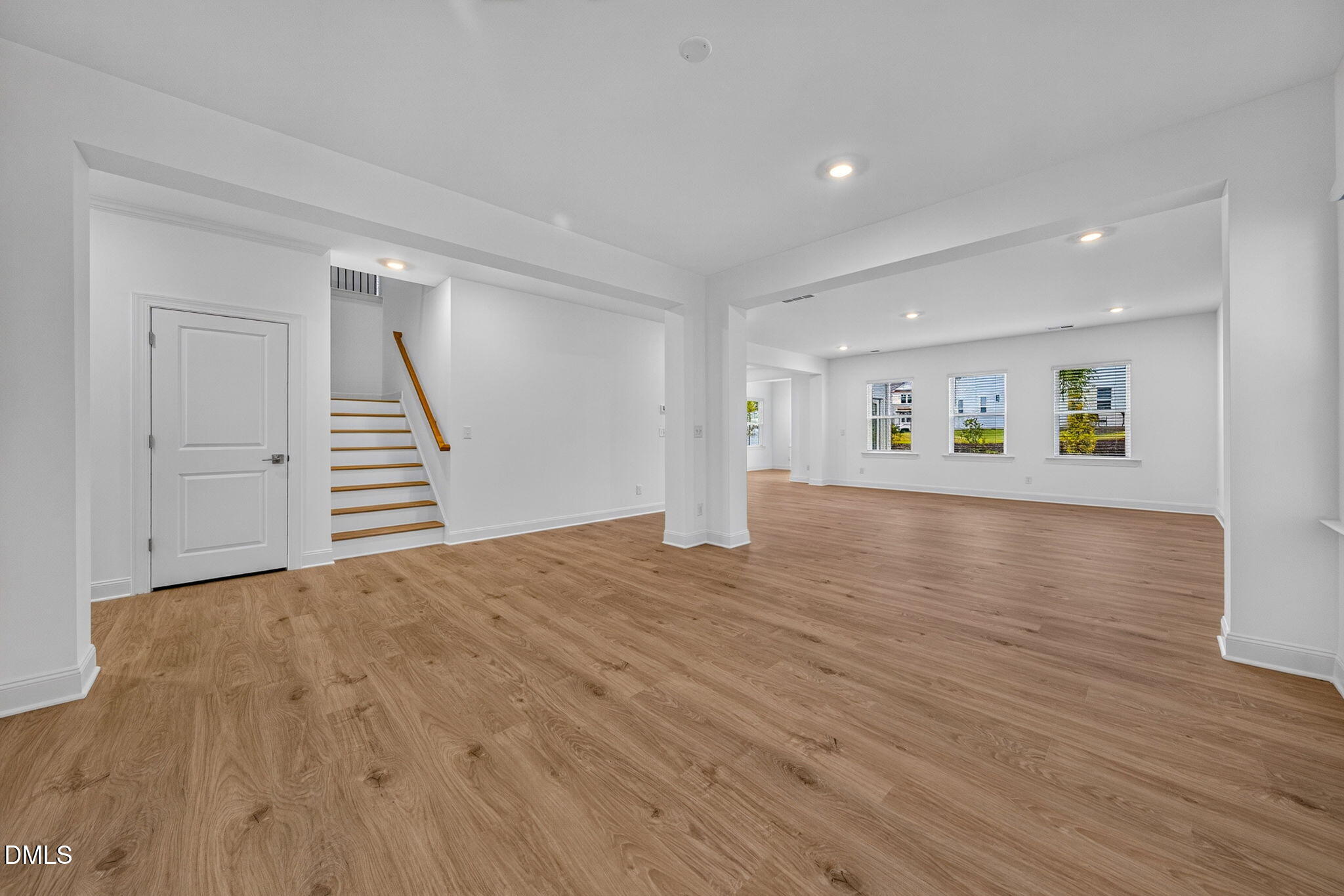 143 Rivulet Court Property Photo 6