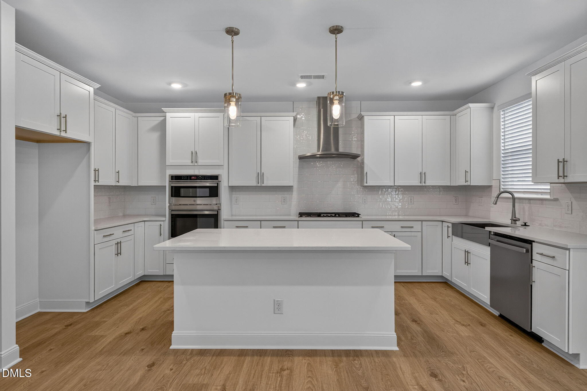 143 Rivulet Court Property Photo 7