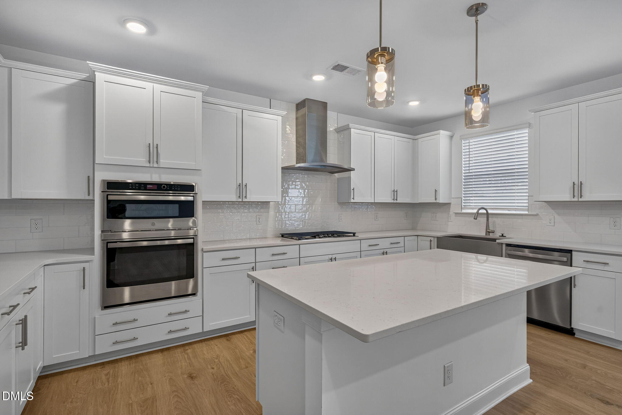143 Rivulet Court Property Photo 8
