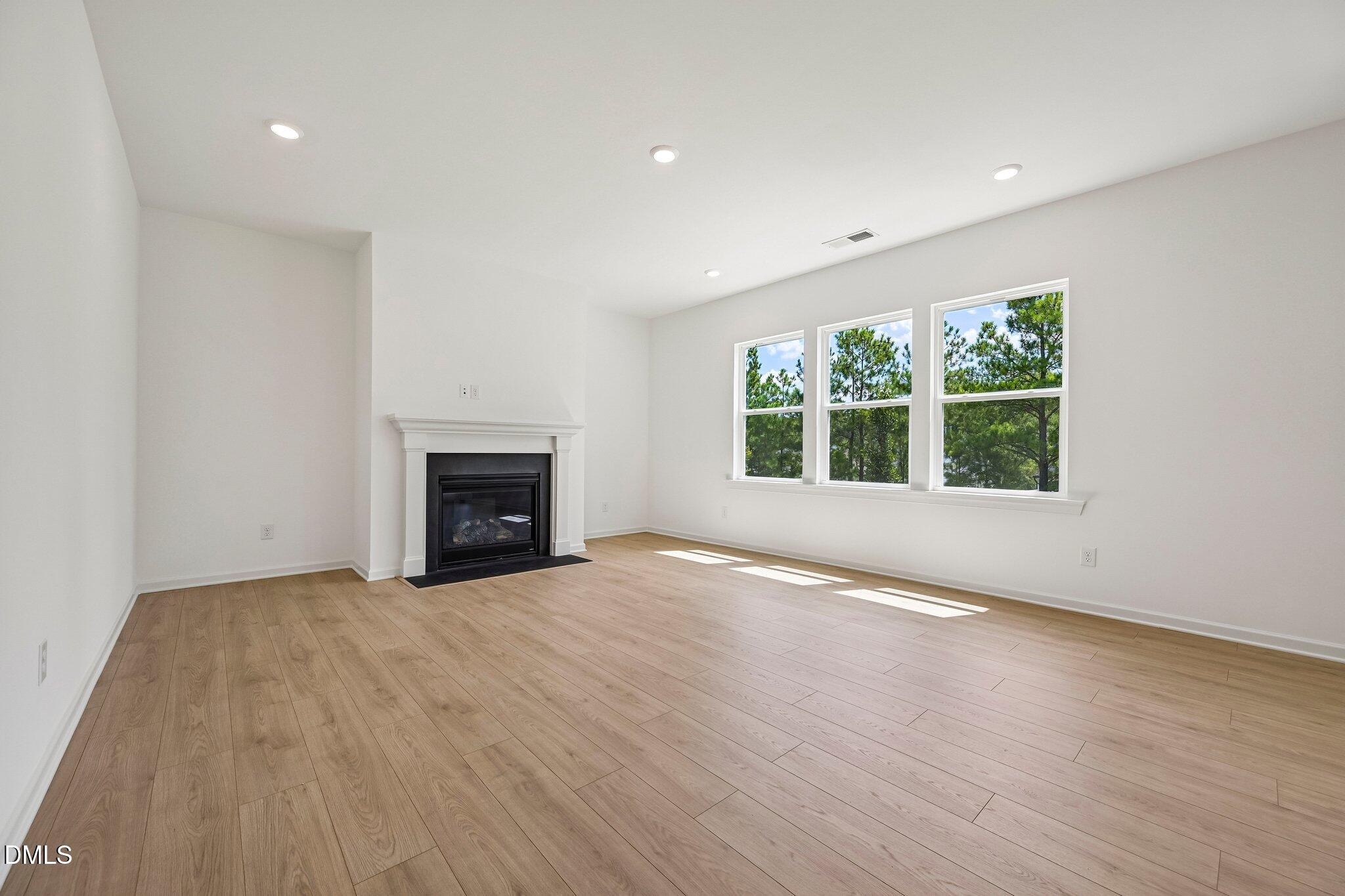 1104 Sun Springs Road Property Photo 3