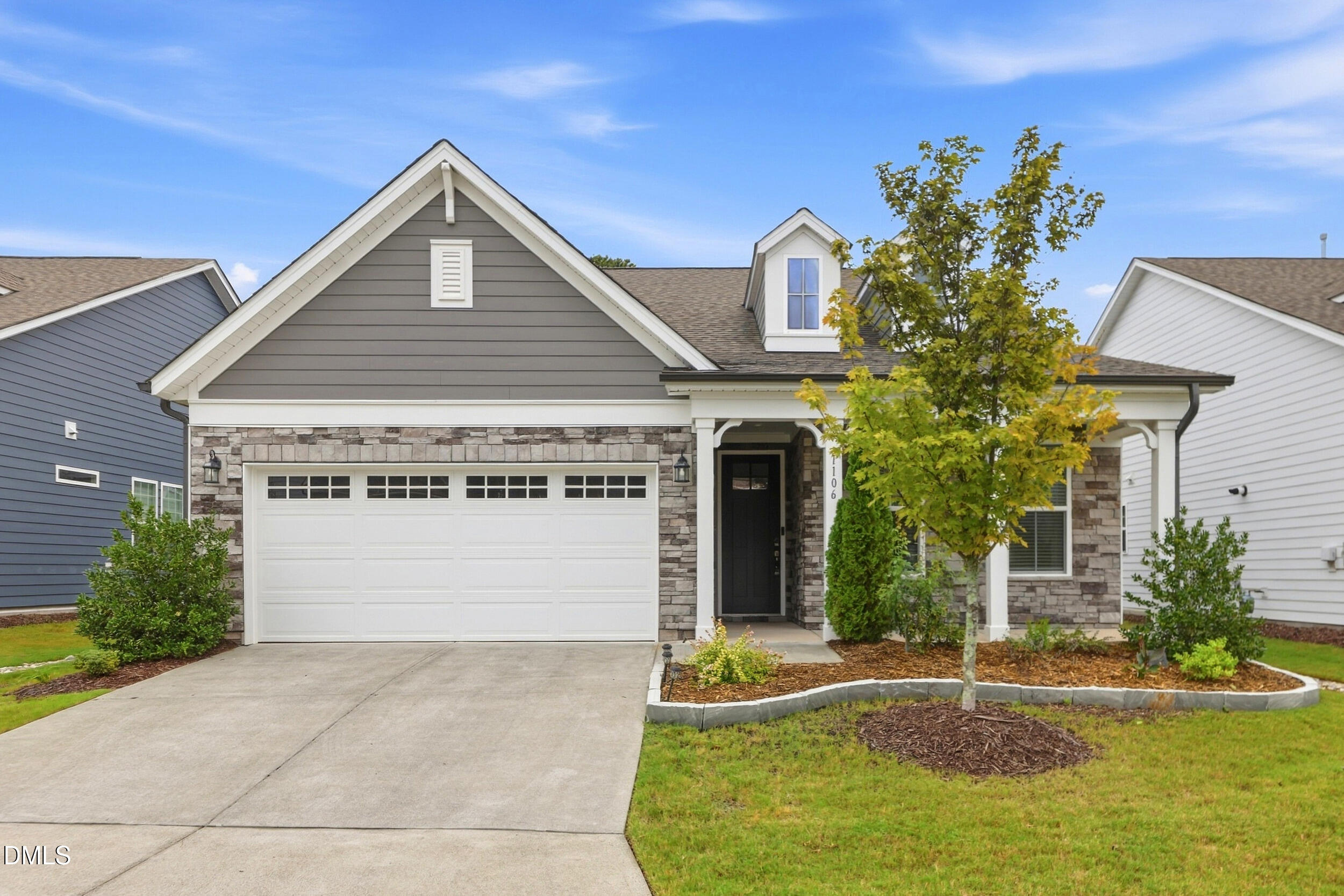 1106 Pondfield Way Property Photo 1