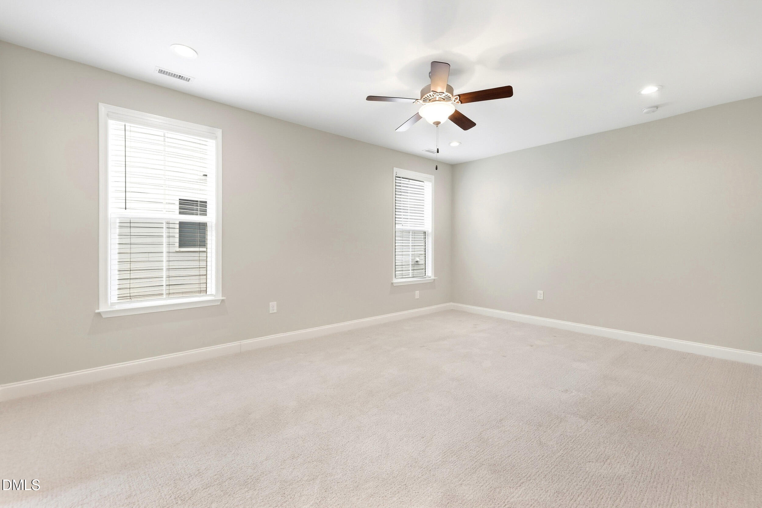1106 Pondfield Way Property Photo 21