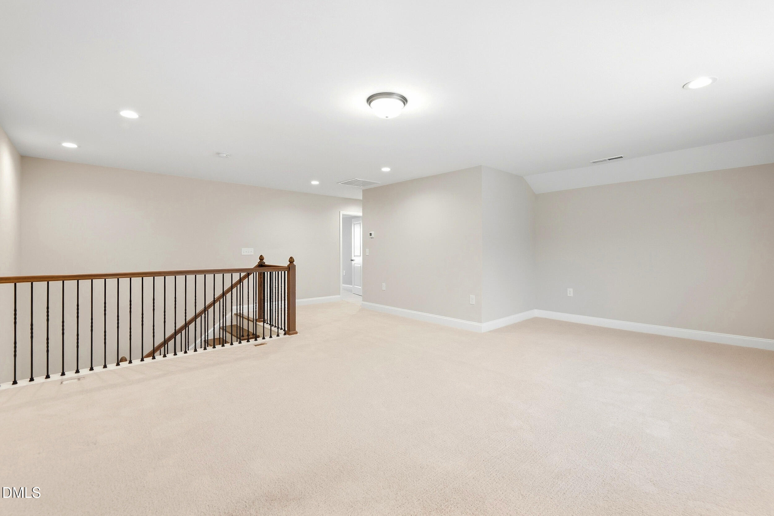 1106 Pondfield Way Property Photo 30
