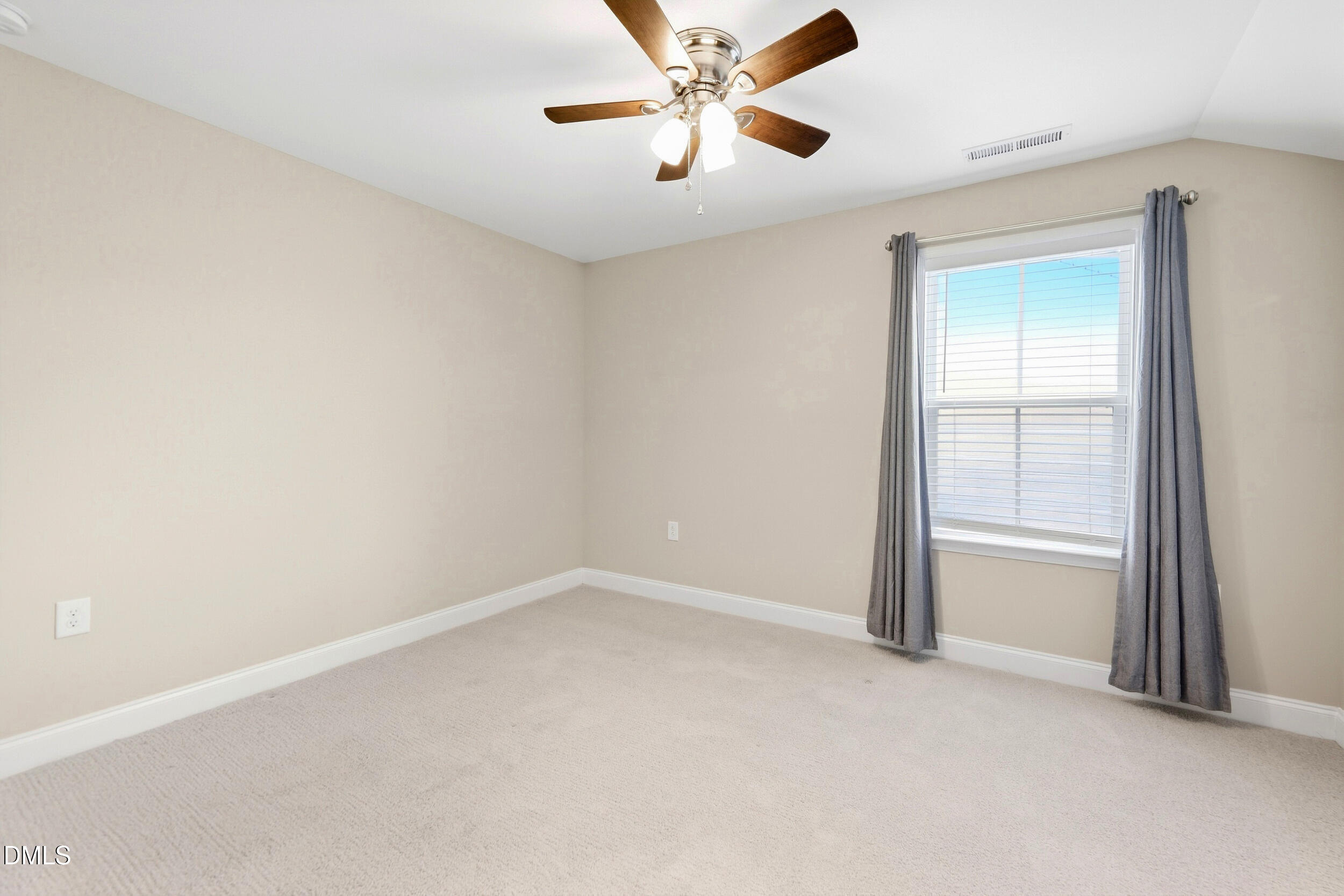 1106 Pondfield Way Property Photo 32