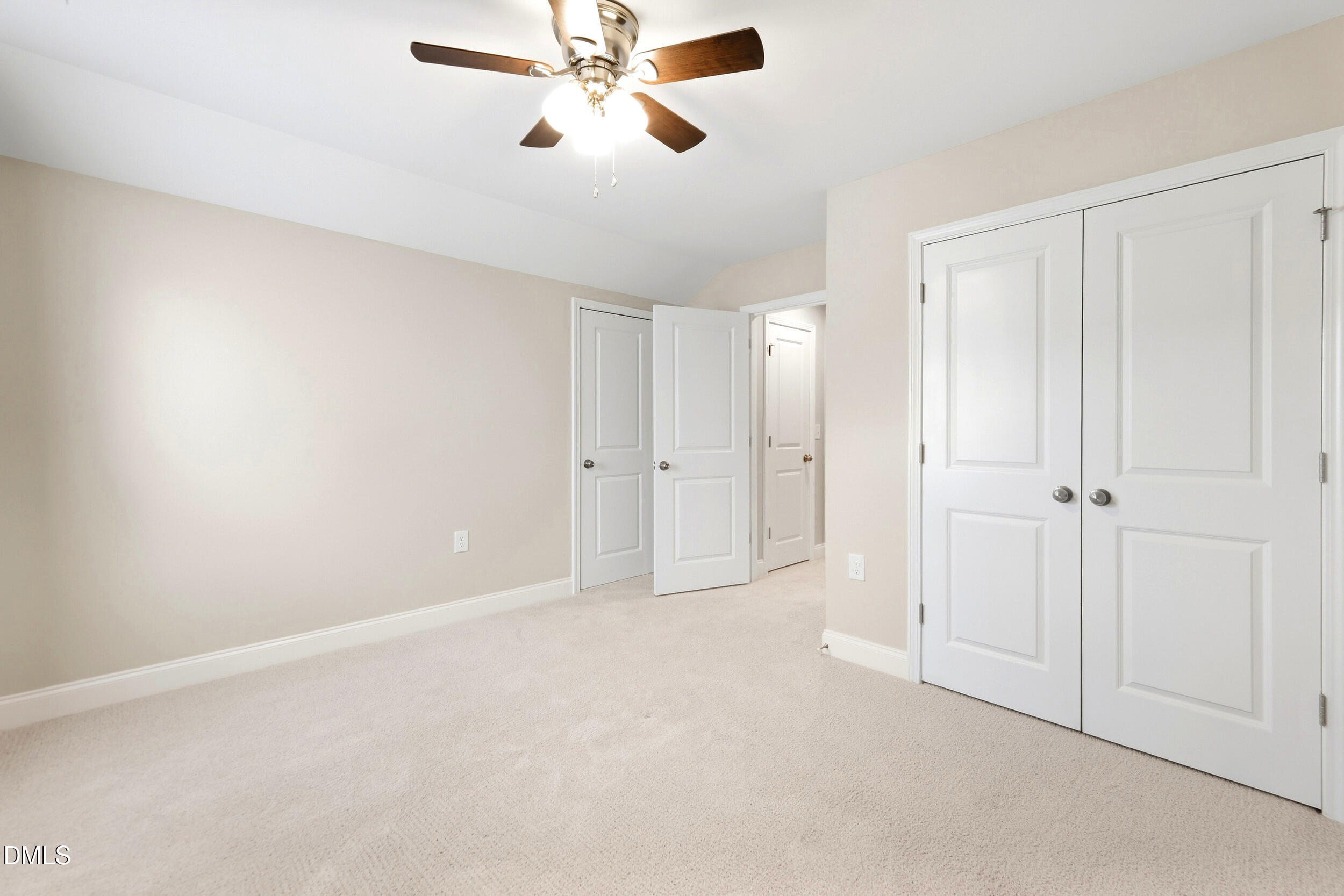1106 Pondfield Way Property Photo 33
