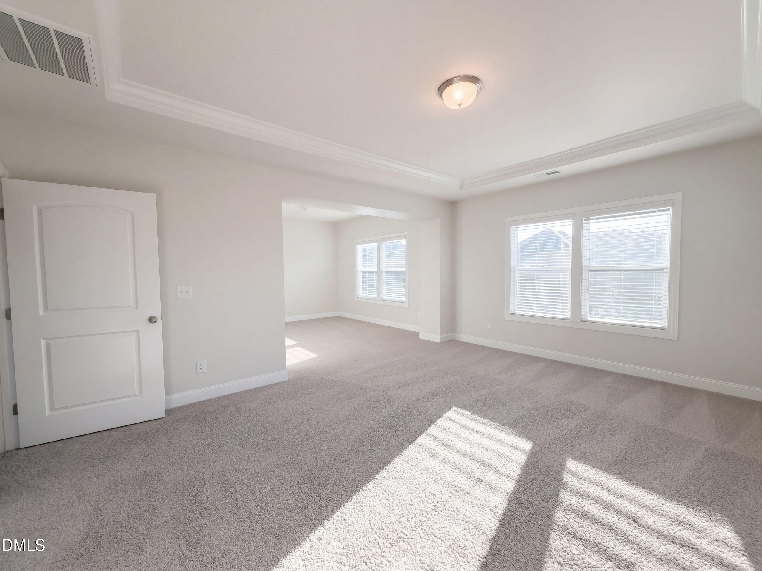 123 Filigree Way Property Photo 4
