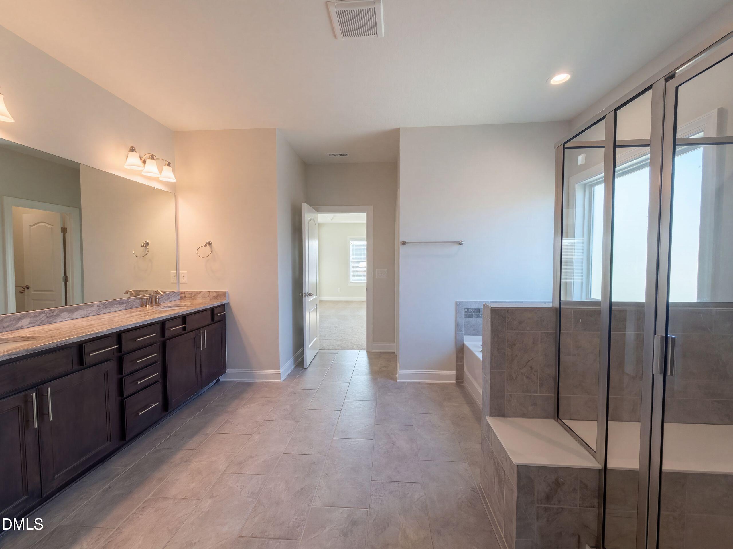 123 Filigree Way Property Photo 27