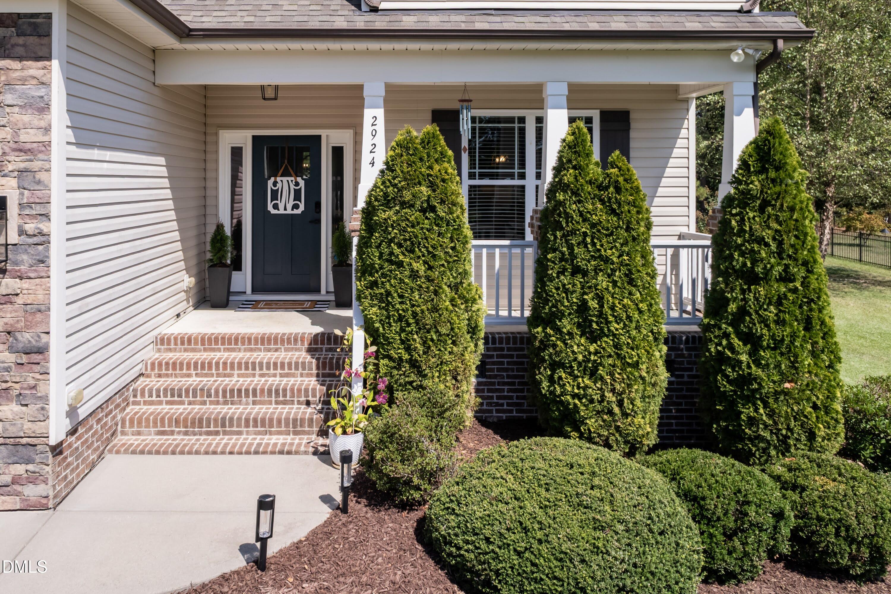 2924 Plantation Glen Drive Property Photo 2