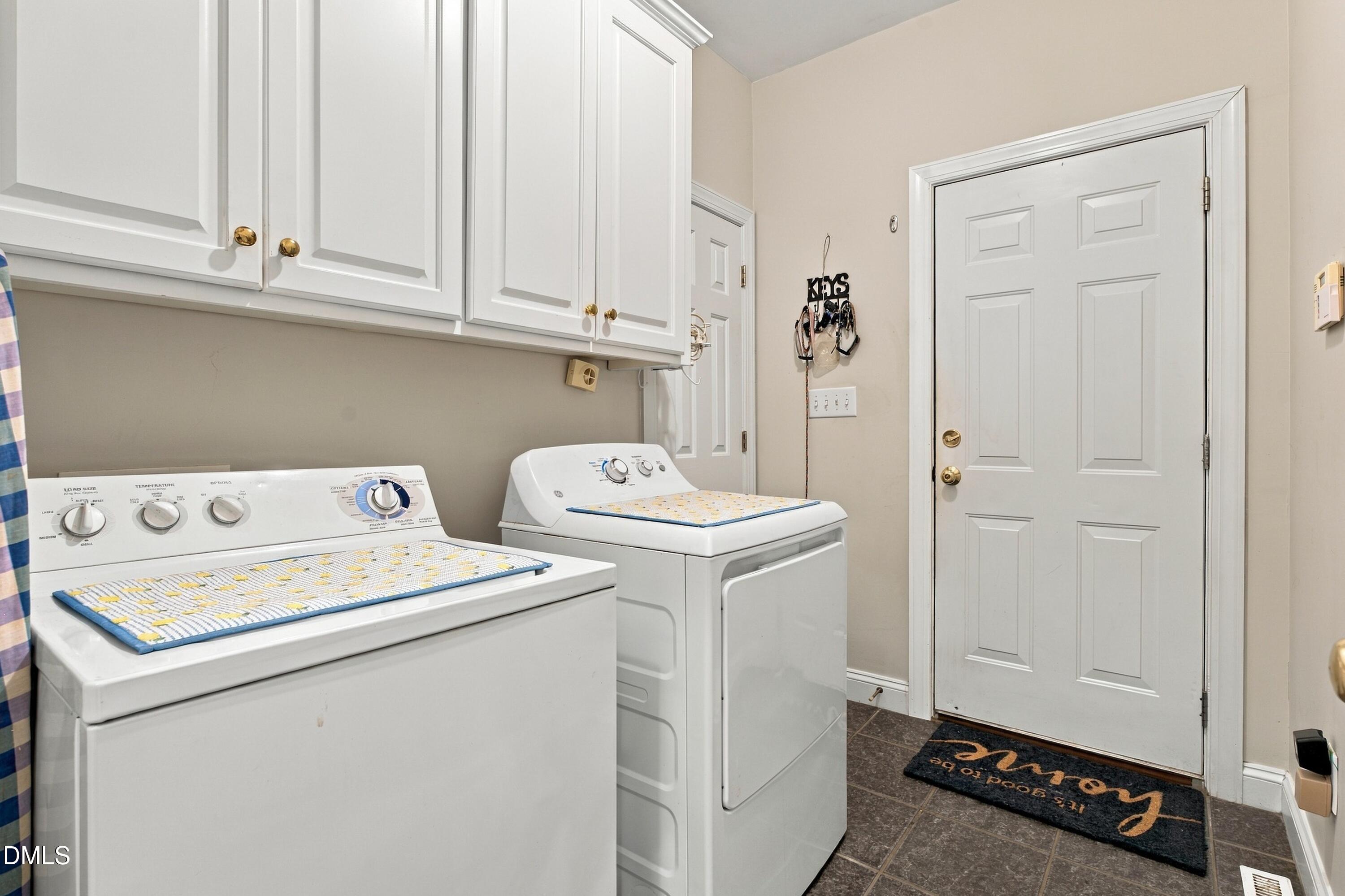 4442 Saddle Run Road Road N Property Photo 16
