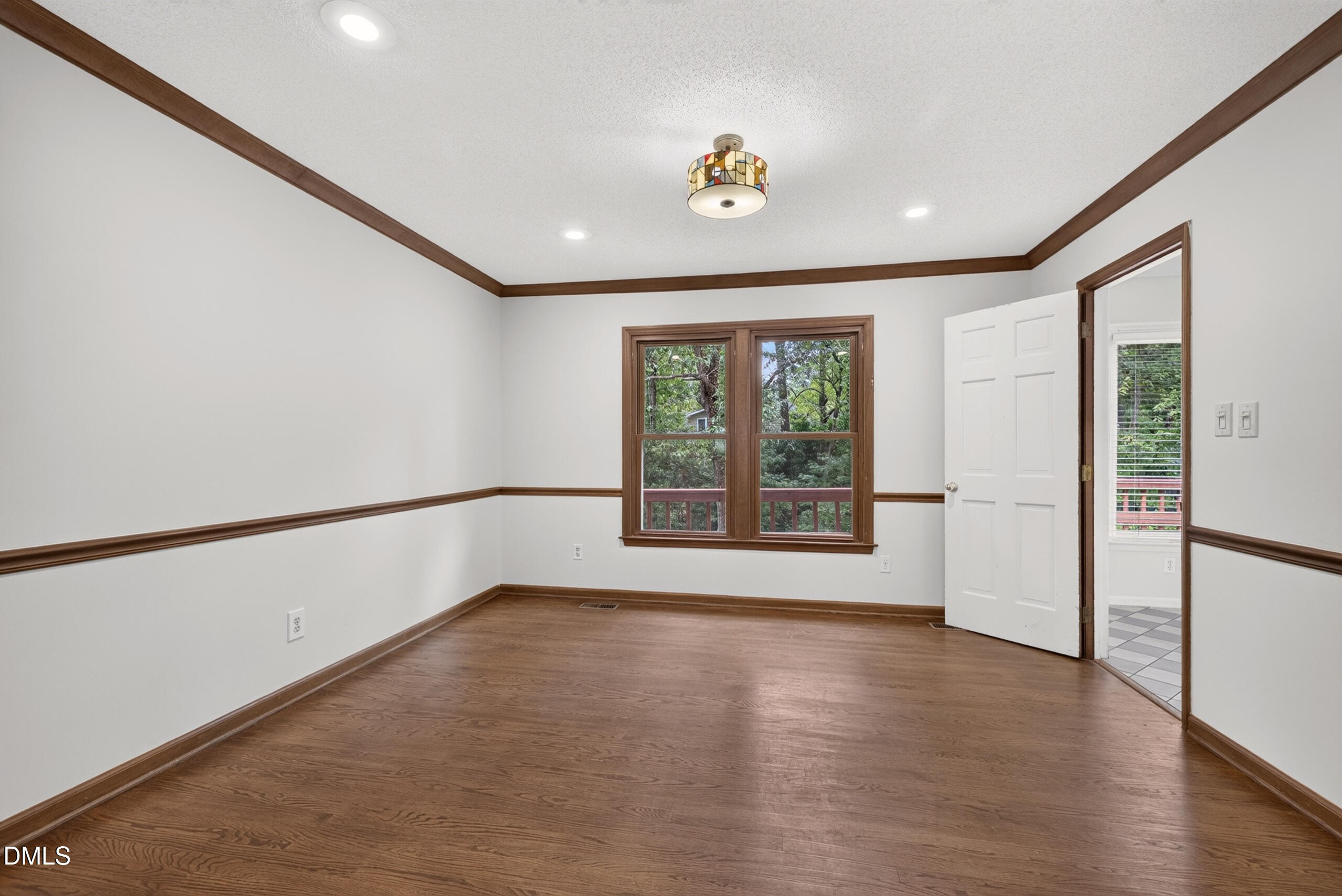 107 Whitehall Way Property Photo 7